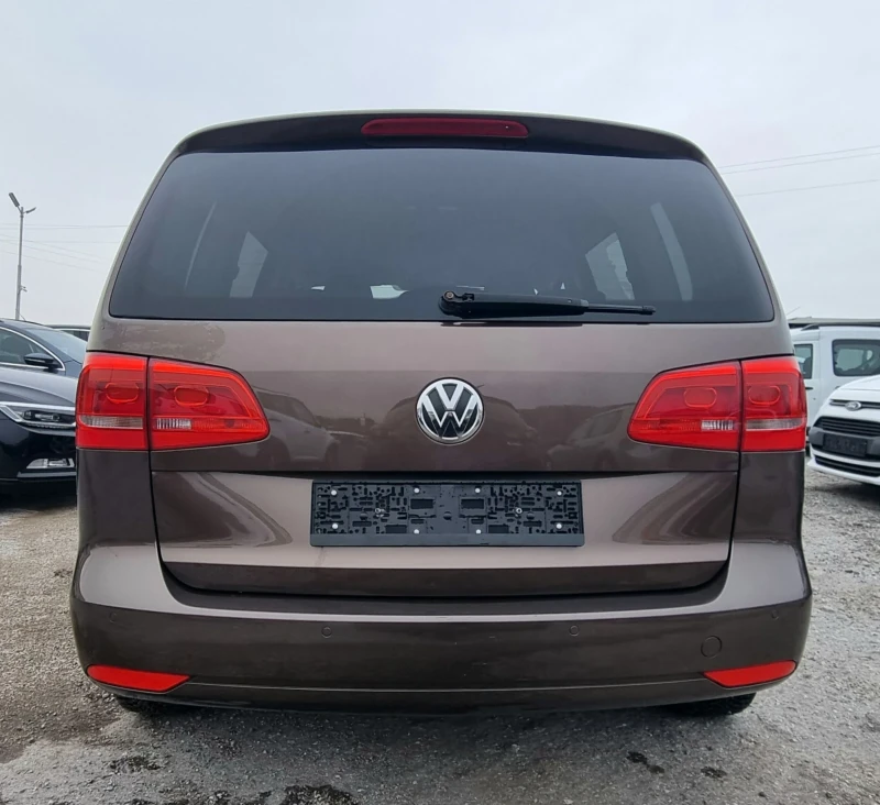 VW Touran 1.4 tsi обслужен, снимка 5 - Автомобили и джипове - 48666427