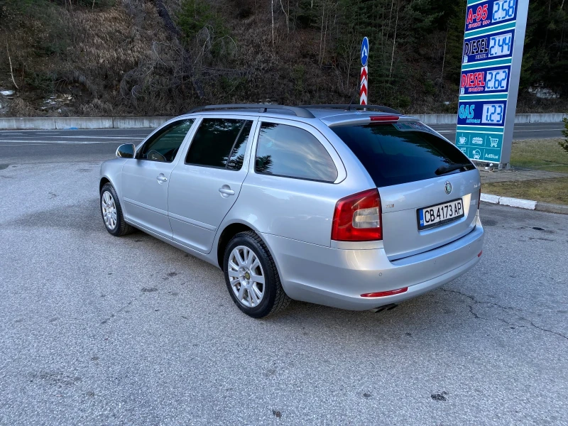 Skoda Octavia 2.0TDI DSG ОБСЛУЖЕНА, снимка 4 - Автомобили и джипове - 48695101