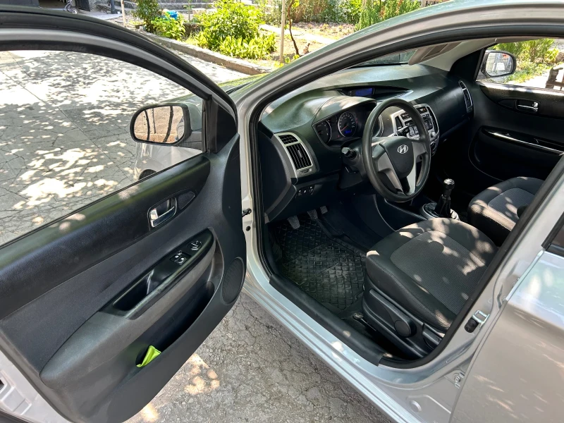 Hyundai I20 1.2 БЕНЗИН КЛИМАТИК ГАЗ/БЕНЗИН, снимка 5 - Автомобили и джипове - 50917307