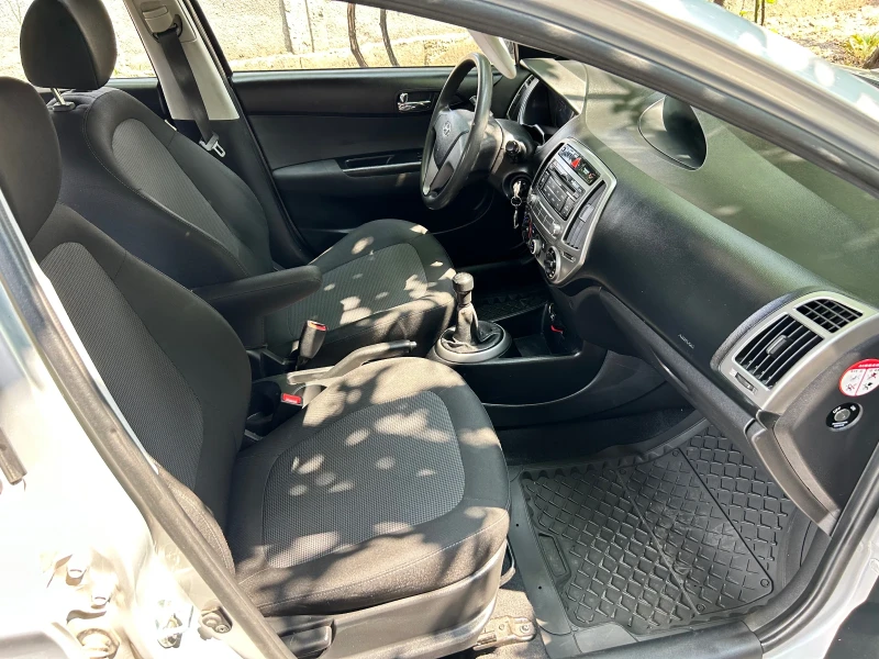 Hyundai I20 1.2 БЕНЗИН КЛИМАТИК ГАЗ/БЕНЗИН, снимка 15 - Автомобили и джипове - 50917307
