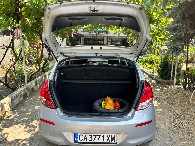Hyundai I20 1.2 БЕНЗИН КЛИМАТИК ГАЗ/БЕНЗИН, снимка 11 - Автомобили и джипове - 50917307