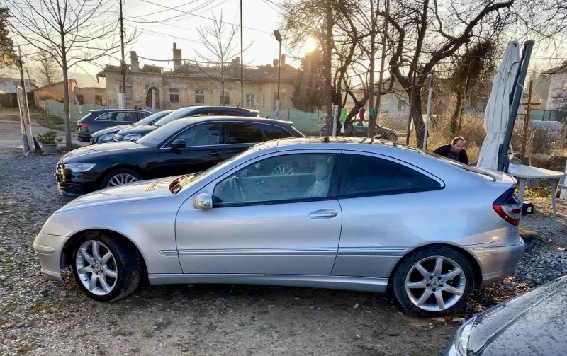 Mercedes-Benz C 220 CLK. Панорама, снимка 3 - Автомобили и джипове - 52803993