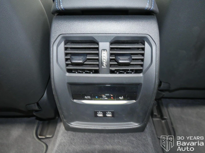 BMW i4 40 eDrive M Sport Paket, снимка 13 - Автомобили и джипове - 52834343