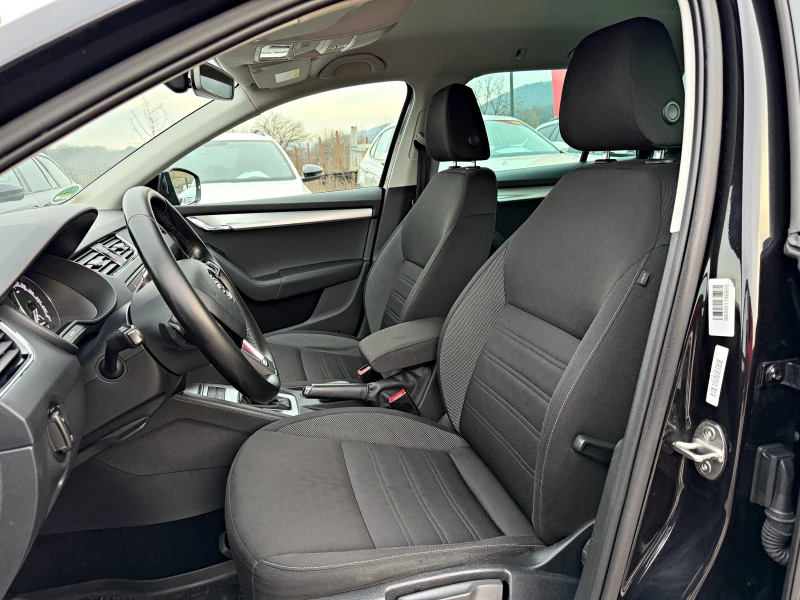 Skoda Octavia DSG LED КАМЕРА ПОДГРЕВ, снимка 7 - Автомобили и джипове - 53391599