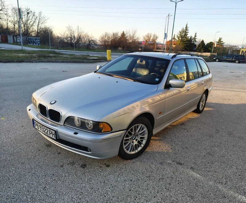 BMW 525 525d LCI Комфортен салон, снимка 3 - Автомобили и джипове - 53585131
