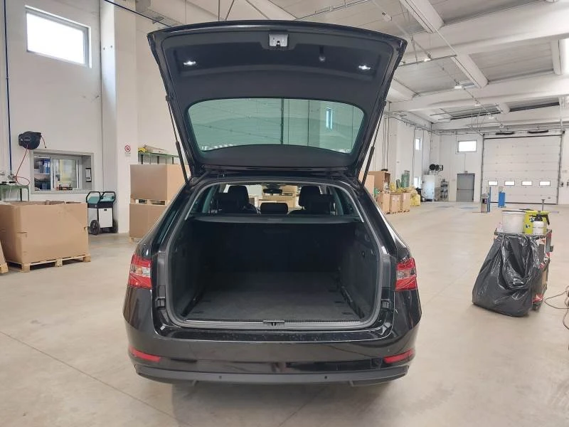 Skoda Superb 2.0 TDI Executive - изображение 6