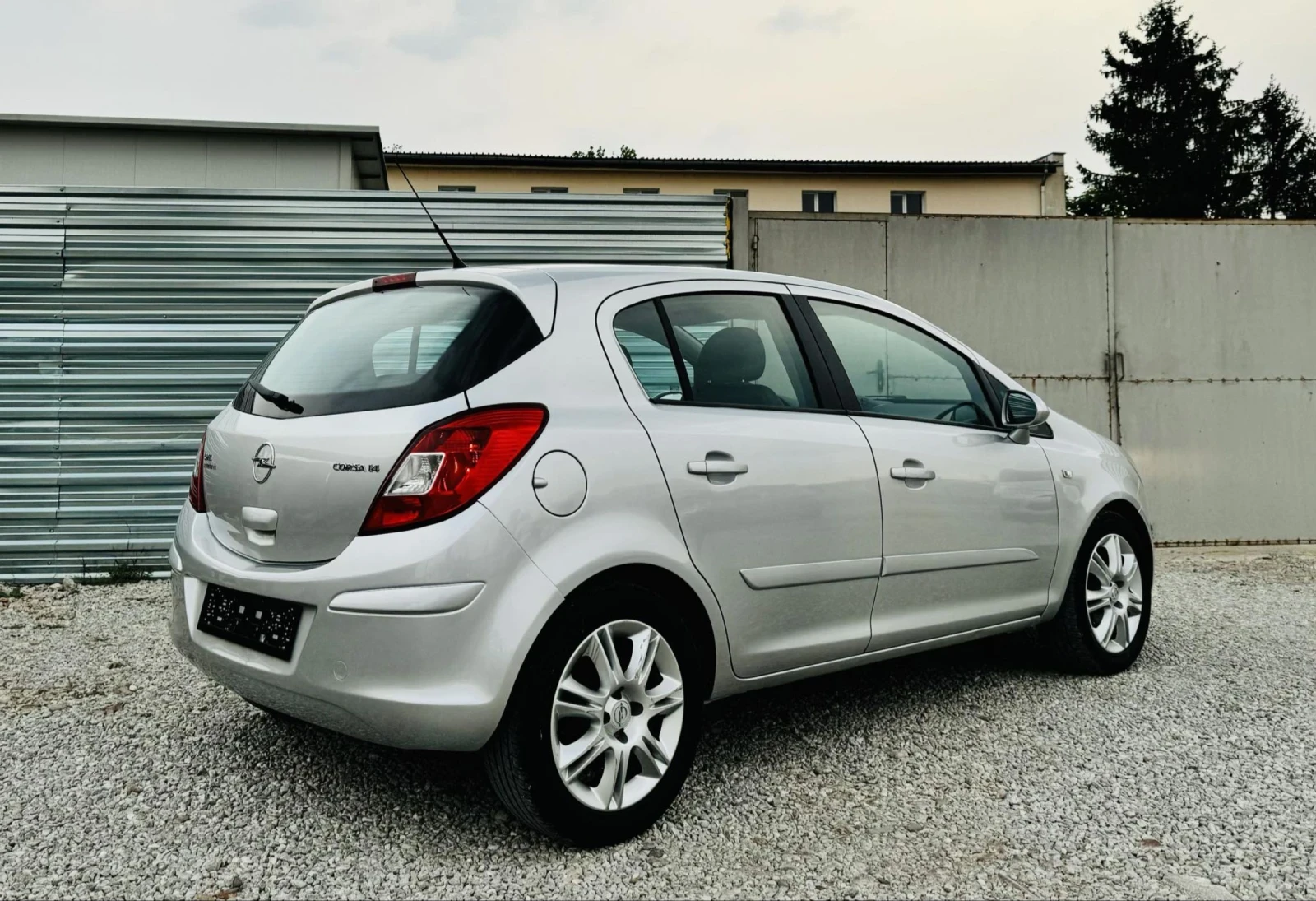 Opel Corsa COSMO* 1400 БЕНЗИН  - изображение 7