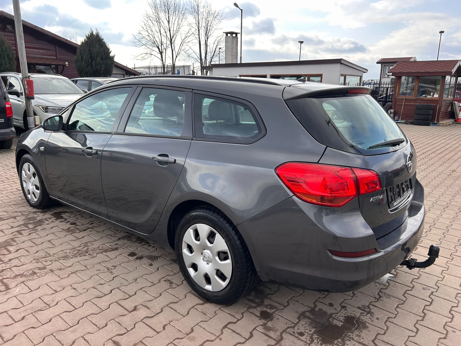 Opel Astra 1.3CDTI EURO 5 - изображение 8