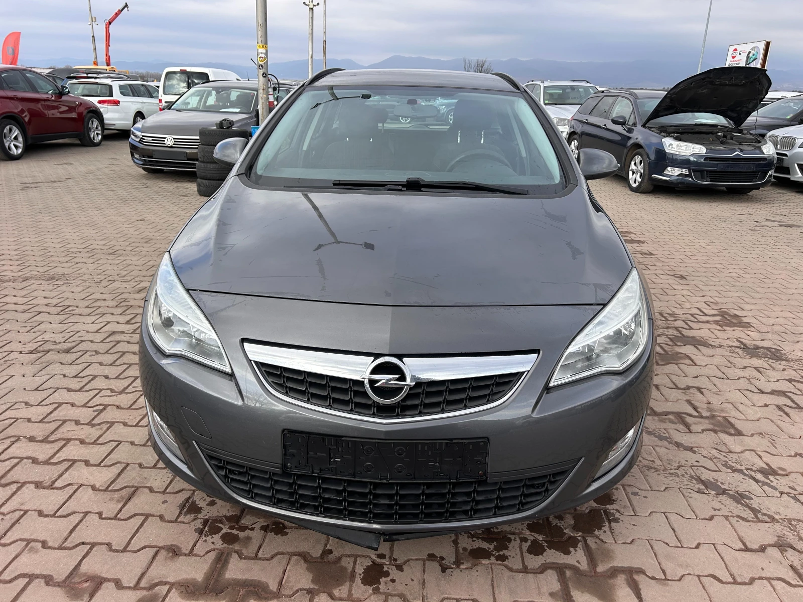 Opel Astra 1.3CDTI EURO 5 - изображение 3