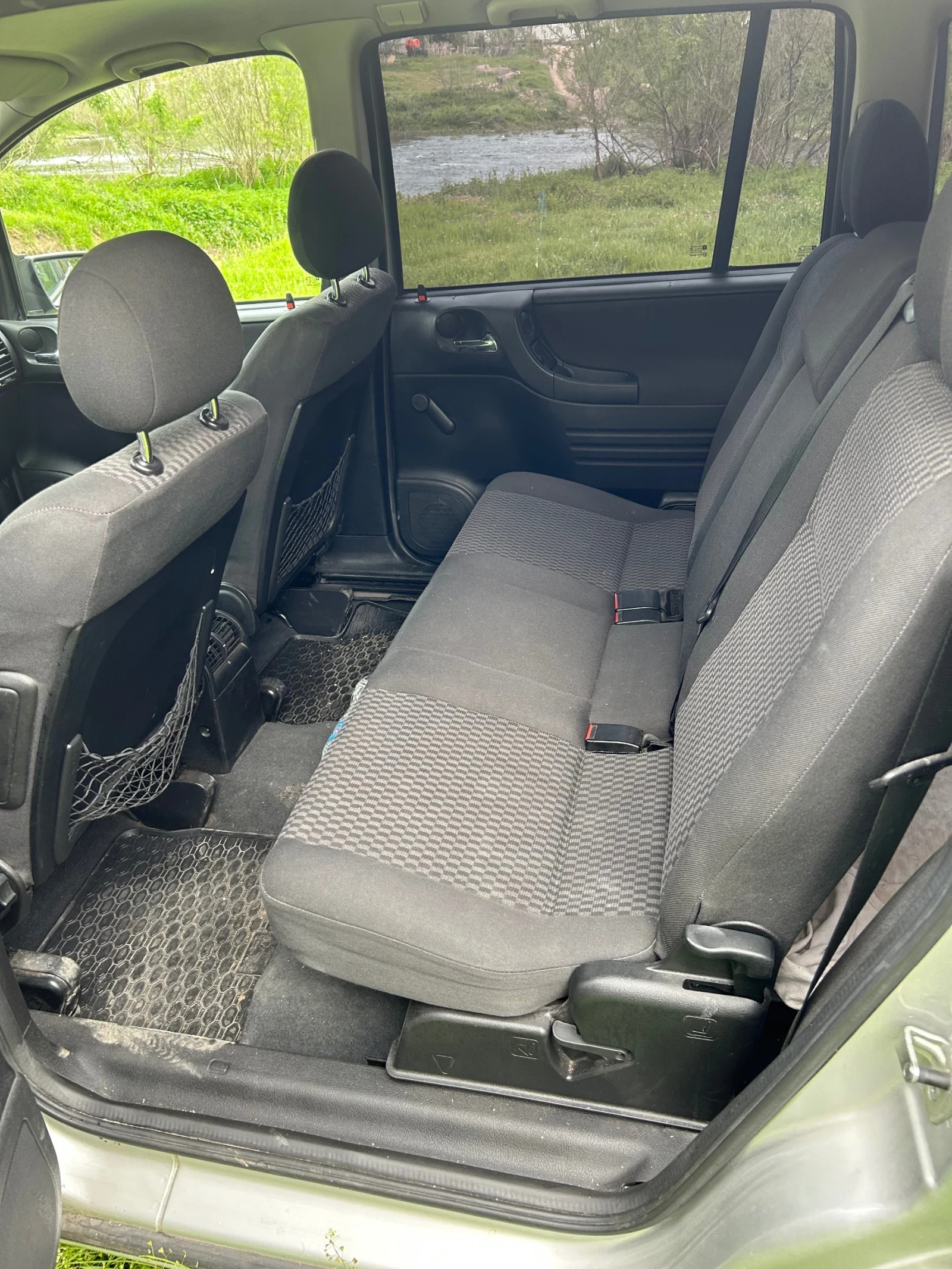 Opel Zafira 2.0 DTI 101 - изображение 8