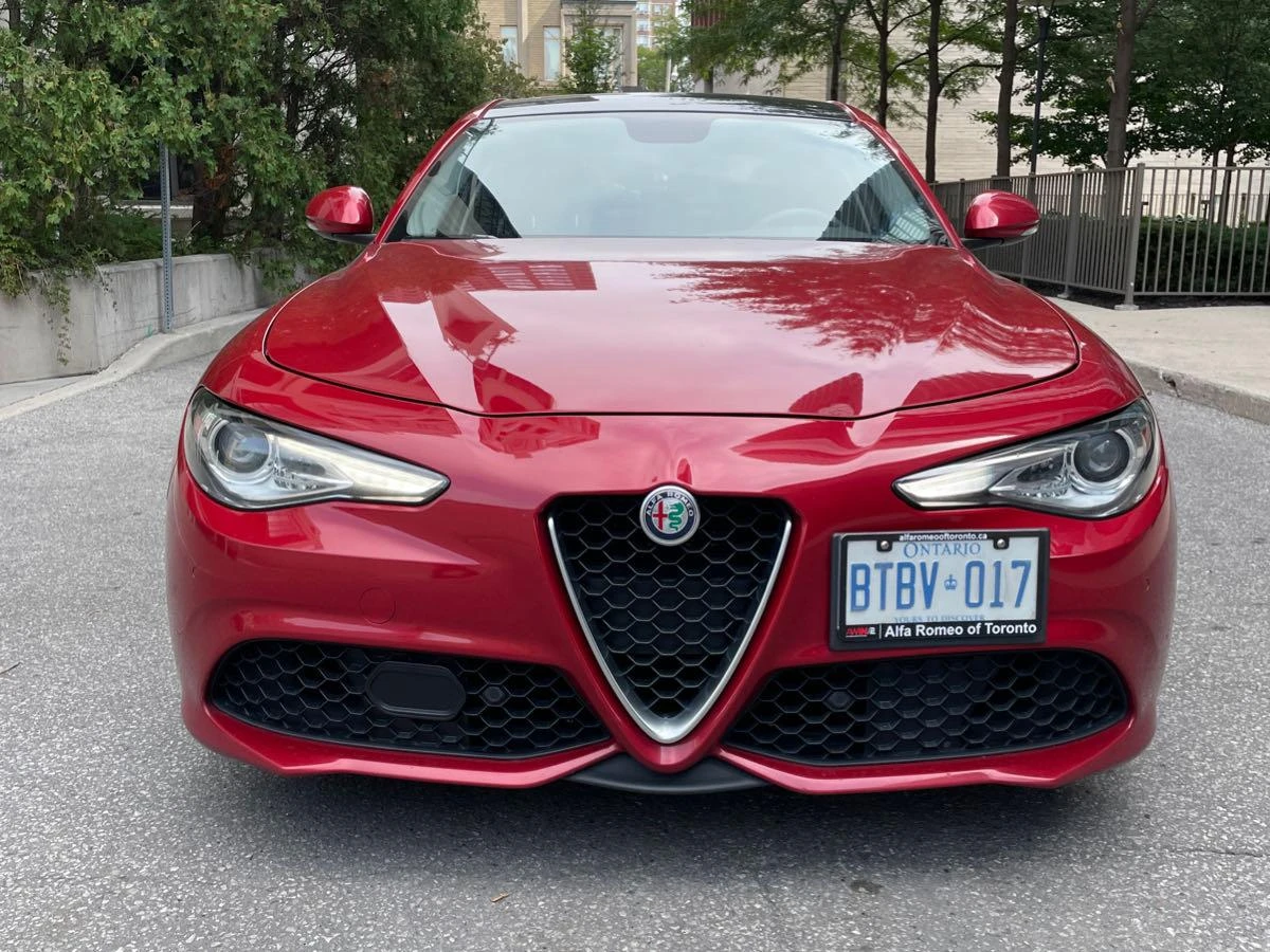 Alfa Romeo Giulia TI AWD CARFAX АВТО ФИНАНСИРАНЕ  - изображение 2