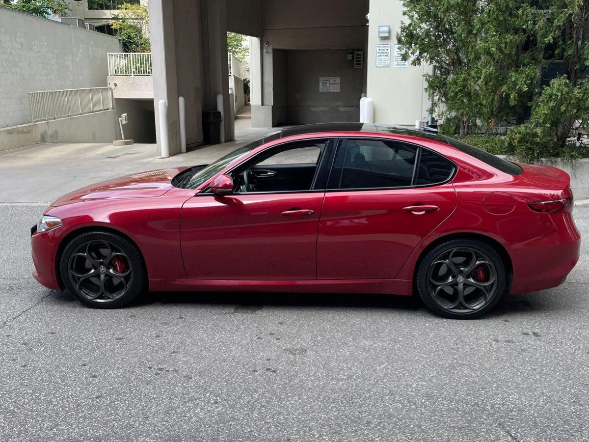 Alfa Romeo Giulia TI AWD CARFAX АВТО ФИНАНСИРАНЕ  - изображение 4
