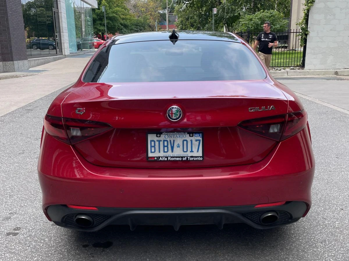 Alfa Romeo Giulia TI AWD CARFAX АВТО ФИНАНСИРАНЕ  - изображение 3