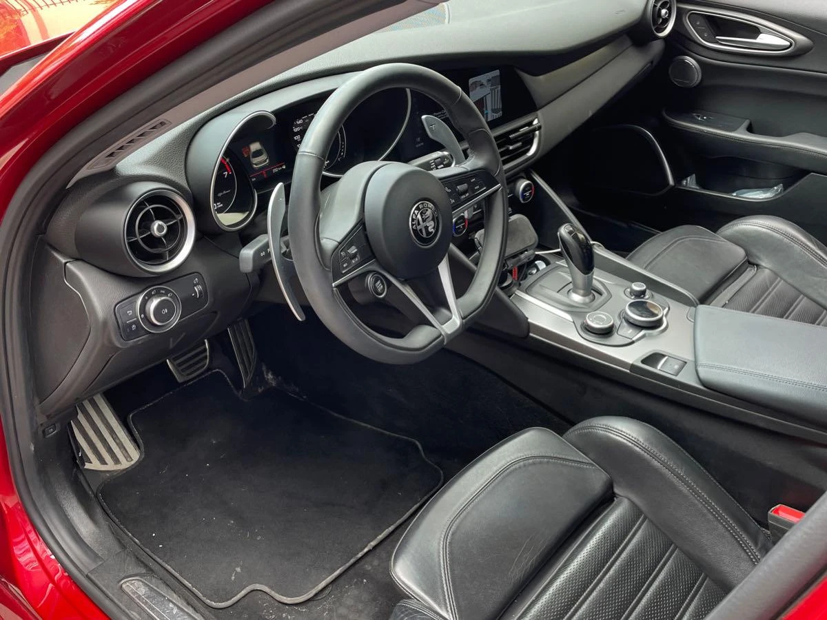 Alfa Romeo Giulia TI AWD CARFAX АВТО ФИНАНСИРАНЕ  - изображение 6