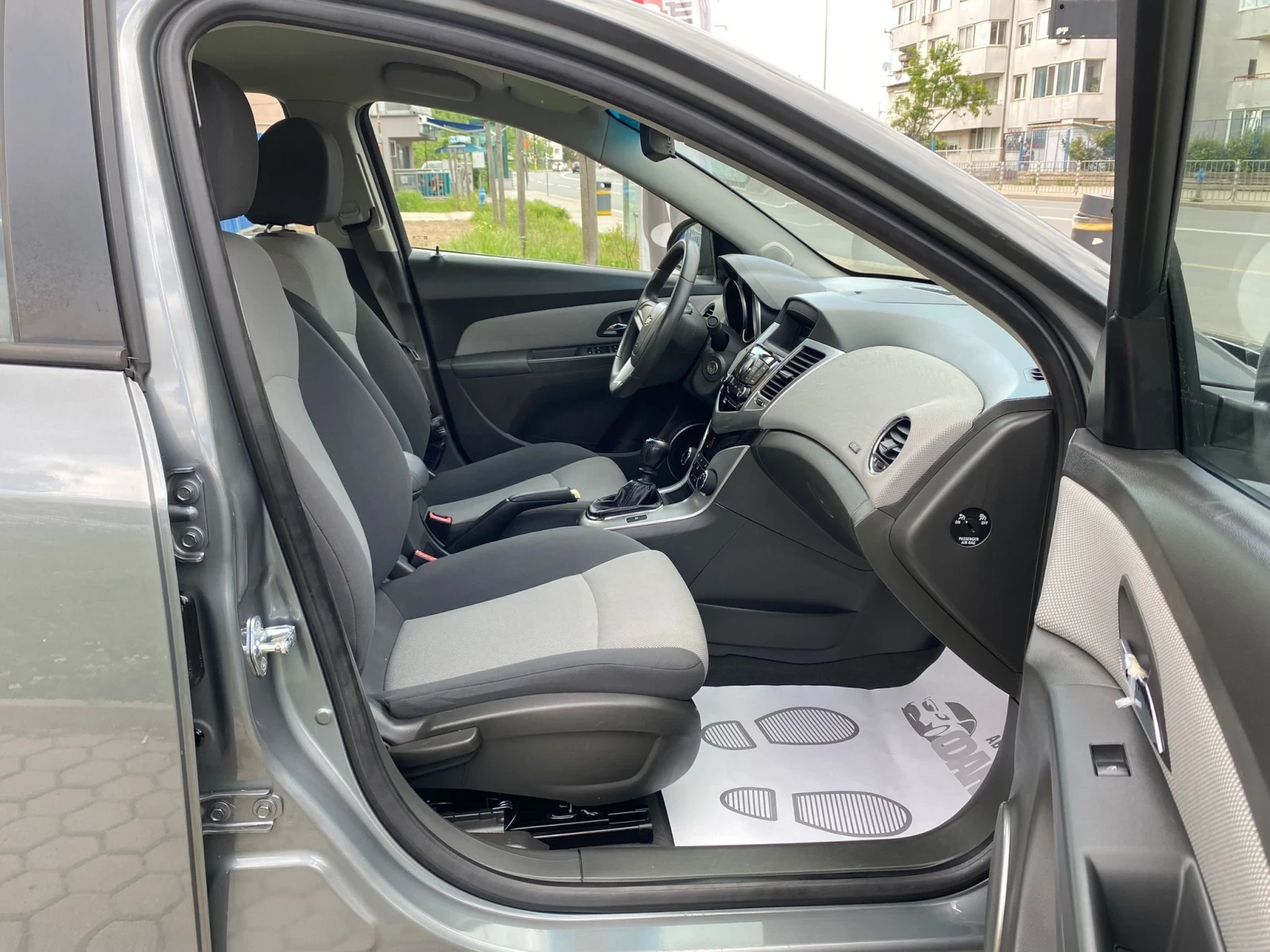 Chevrolet Cruze 1.6i/EURO.5A - изображение 10