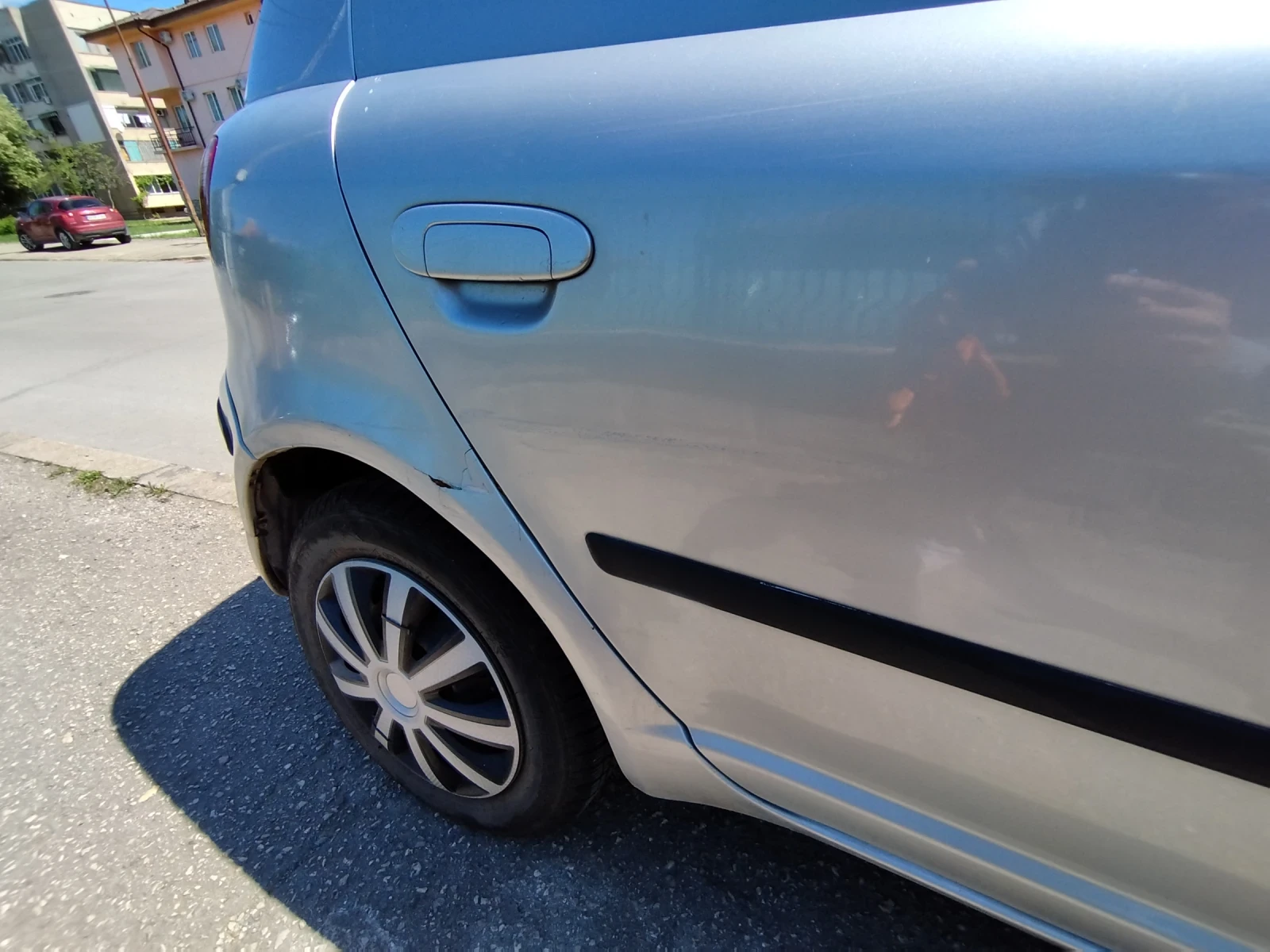 Toyota Yaris  - изображение 3