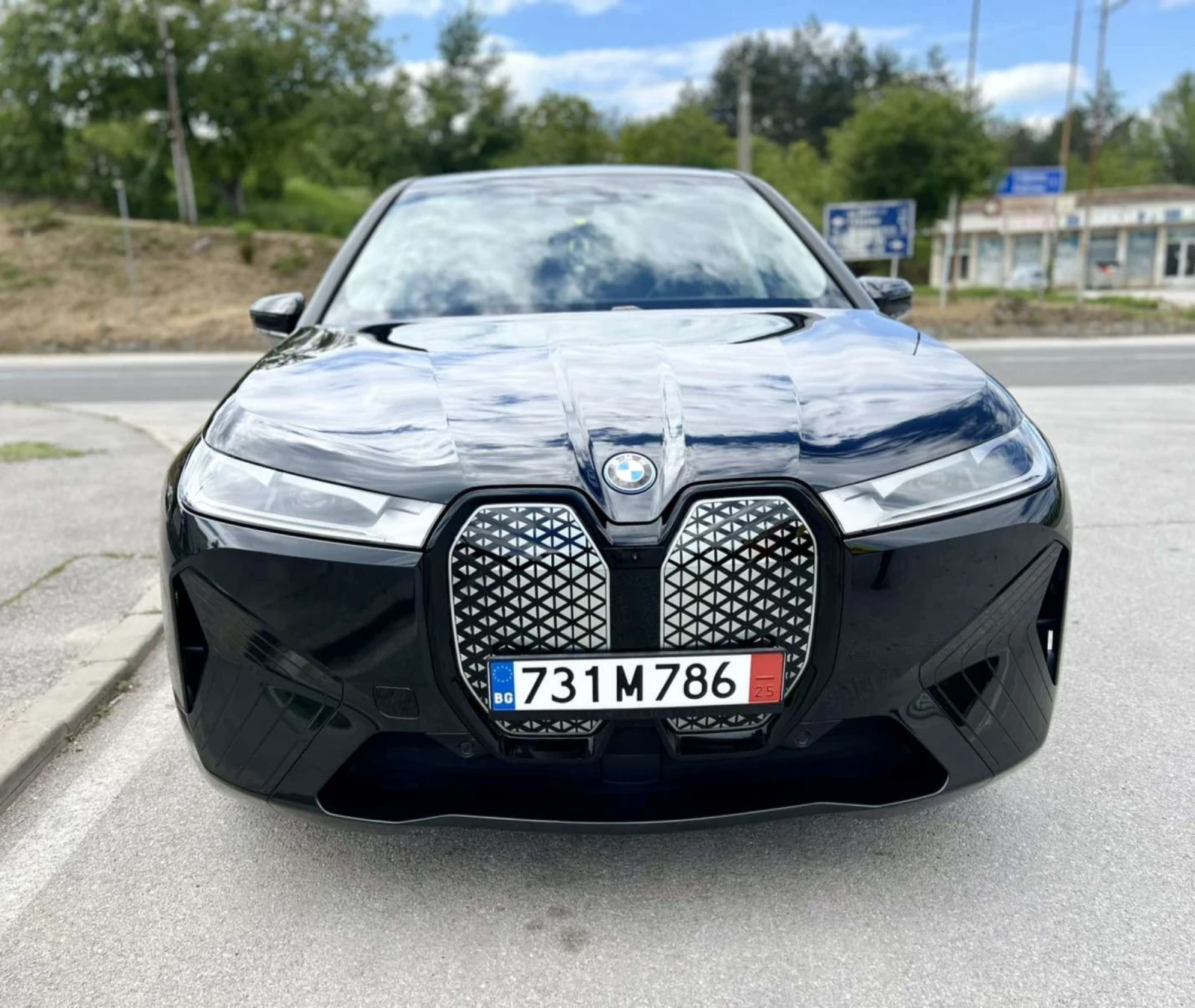 BMW iX XDrive40/AWD/Sport/HUD/360/ГАРАНЦИЯ  - изображение 2