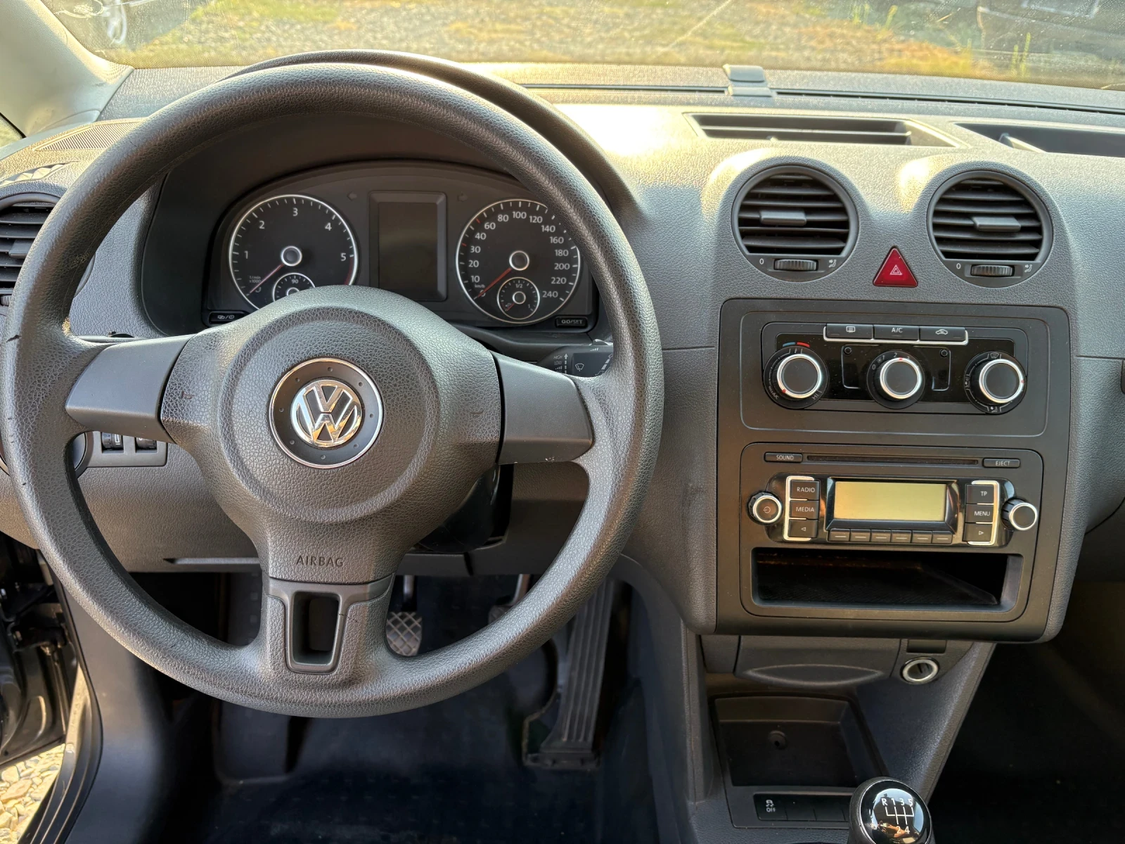 VW Caddy  - изображение 9