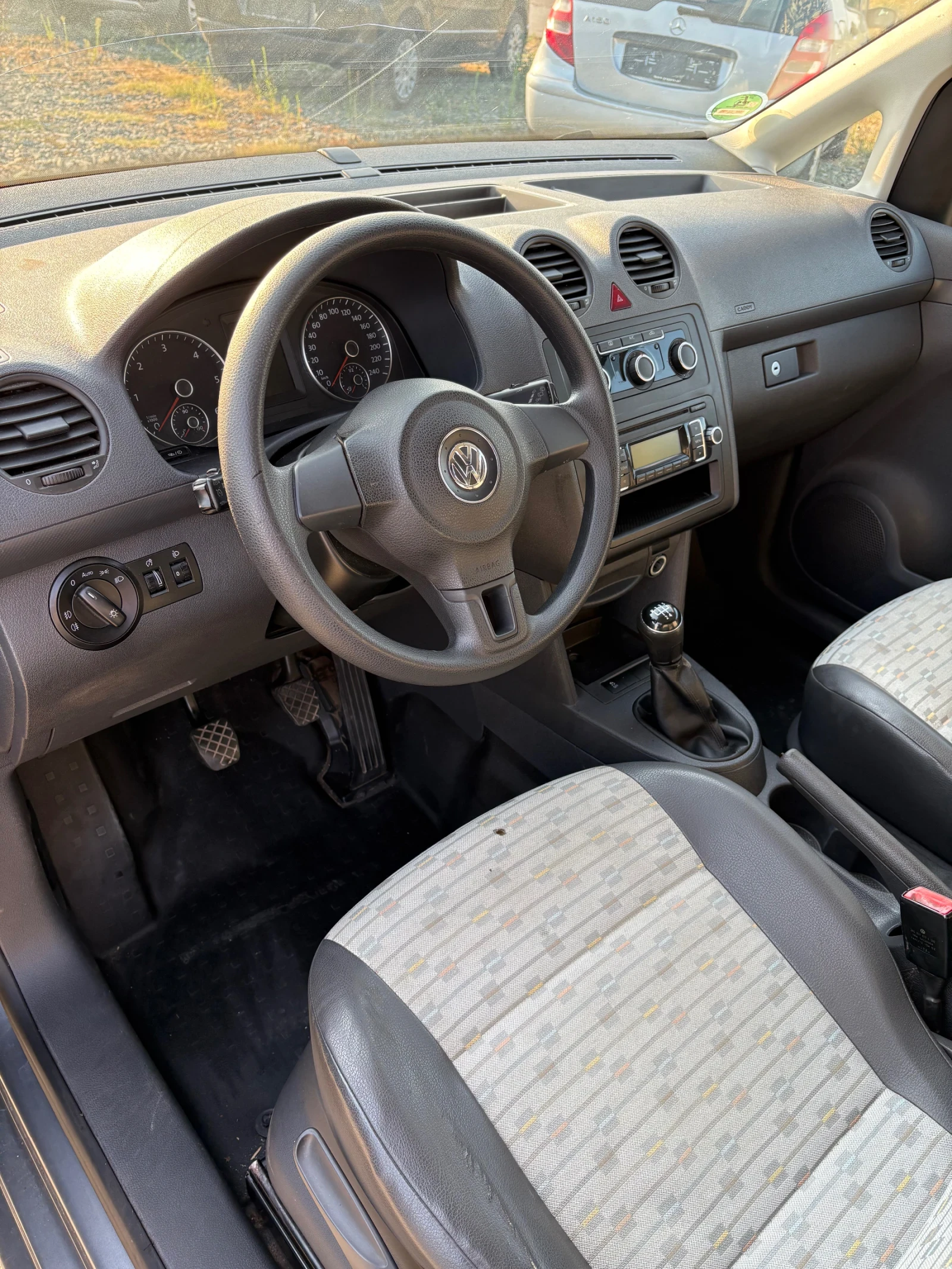 VW Caddy  - изображение 7