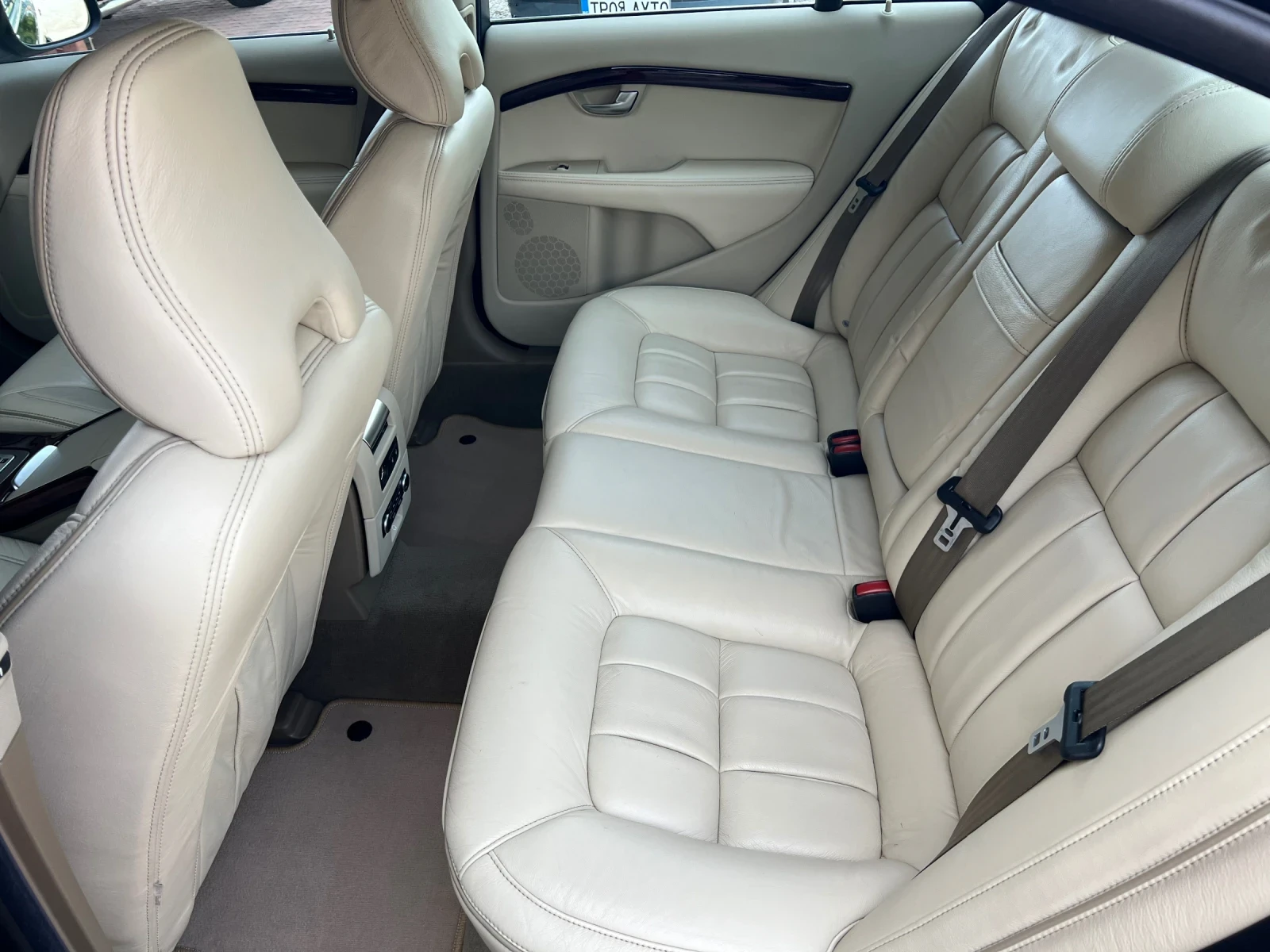 Volvo S80 T6 Exec. 3.0i* AWD* 285кс* АВТОМАТИК* КОЖА* FULL*  - изображение 10