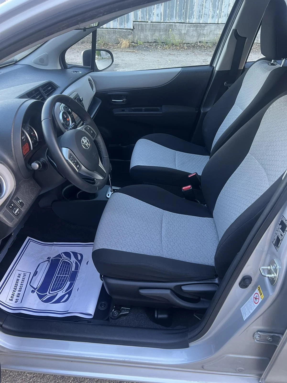 Toyota Yaris 1.33 Бензин Автомат 138КМ - изображение 7