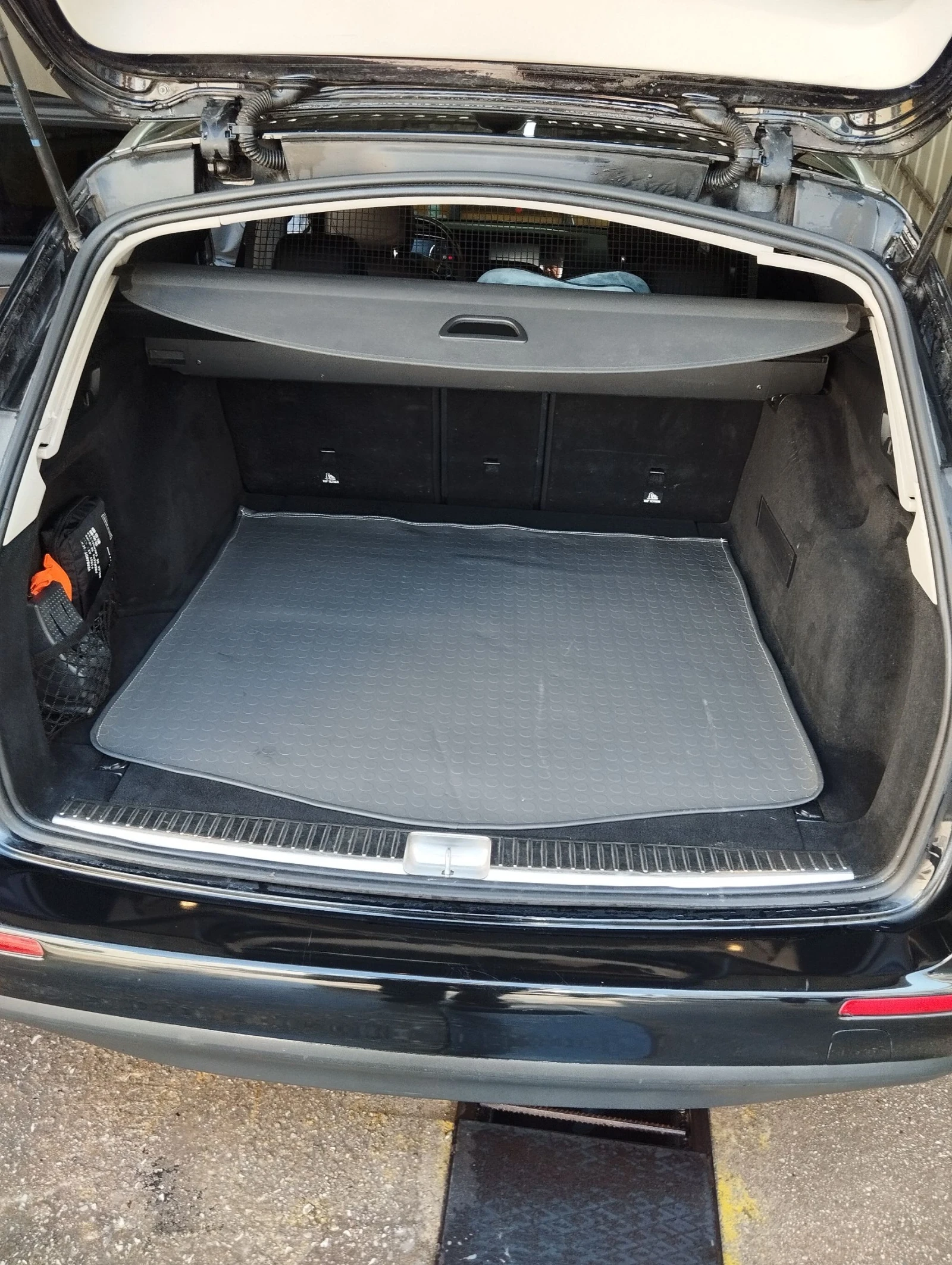 Mercedes-Benz E 200 | Mobile.bg — изображение 13