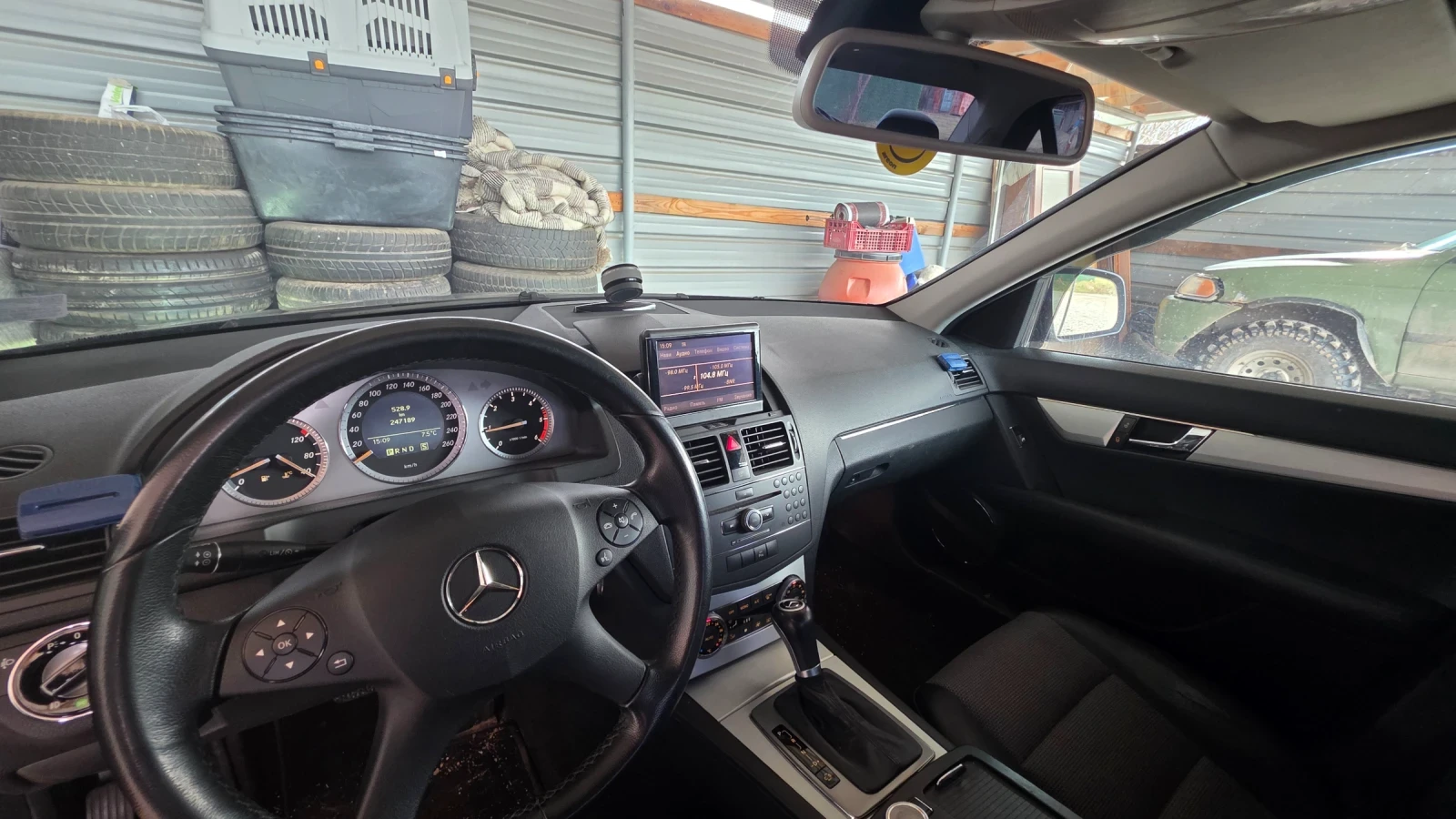 Mercedes-Benz C 320  - изображение 2