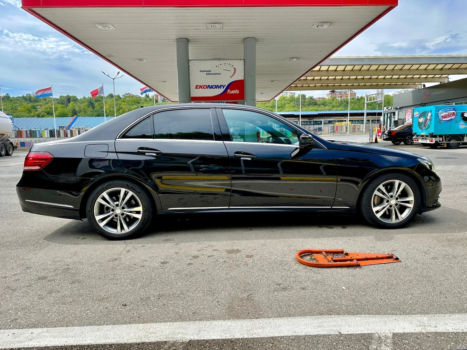 Mercedes-Benz E 350 171km, 9G tronic, снимка 8 - Автомобили и джипове - 53871868