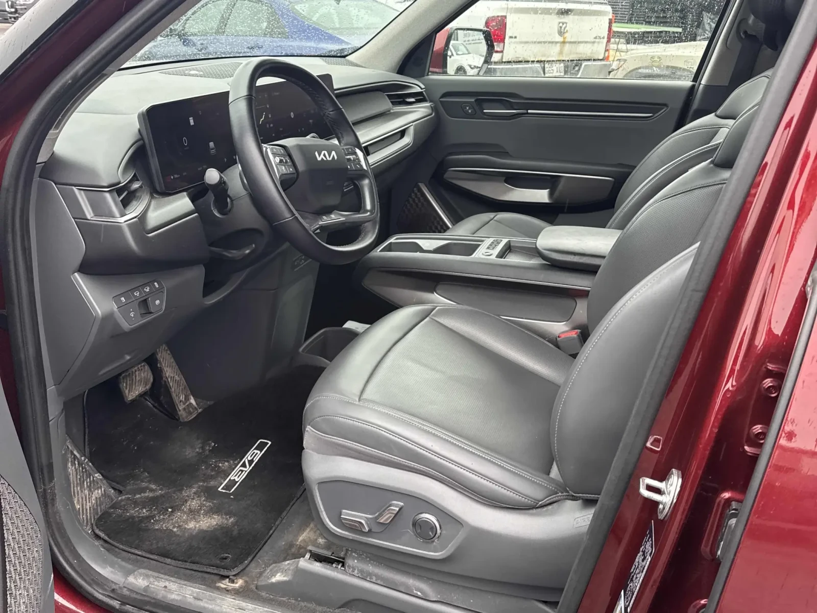 Kia EV9 Wind AWD 99.8kW, снимка 6 - Автомобили и джипове - 54171110