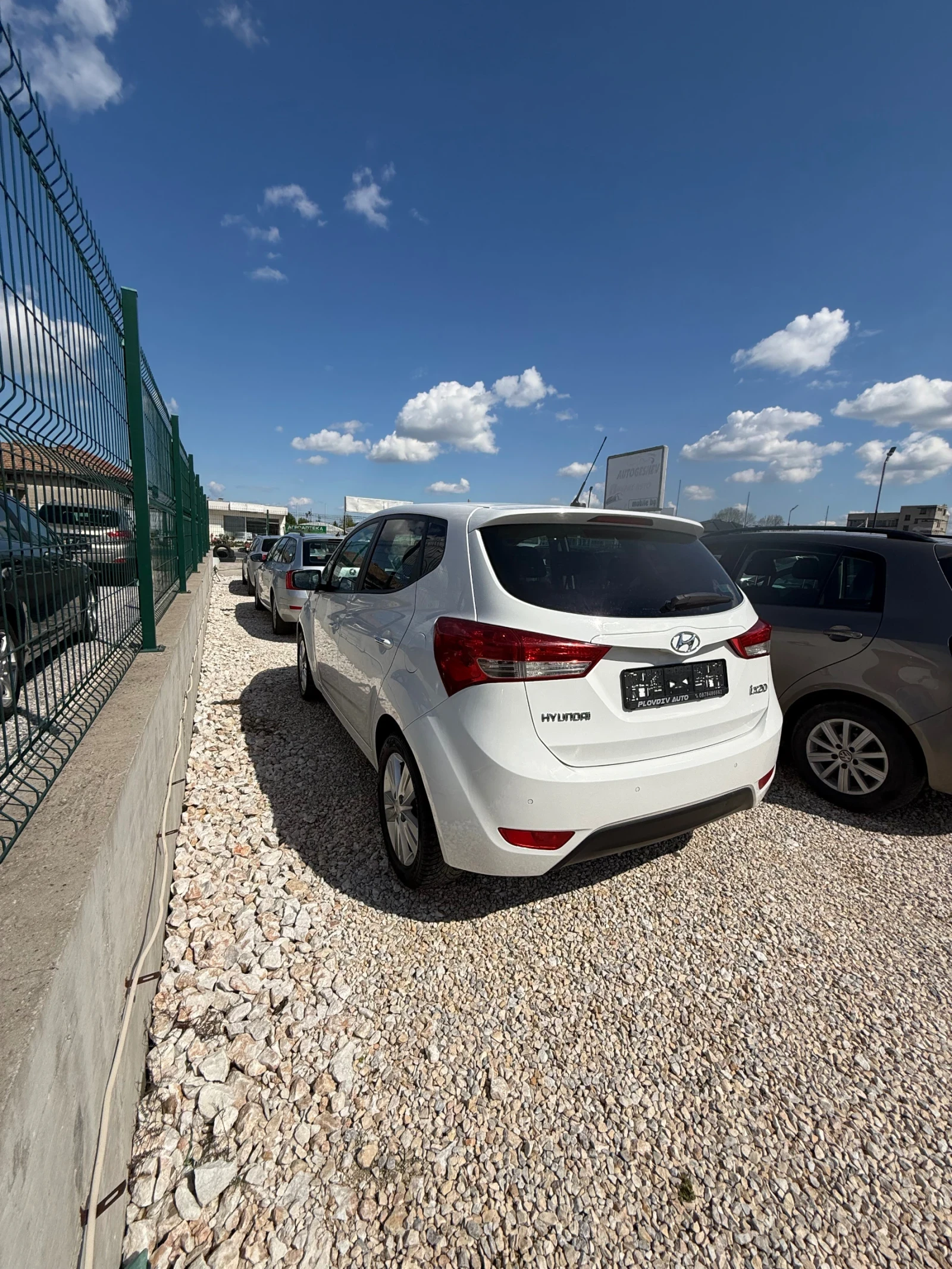 Hyundai Ix20 1.6i, снимка 5 - Автомобили и джипове - 54296177