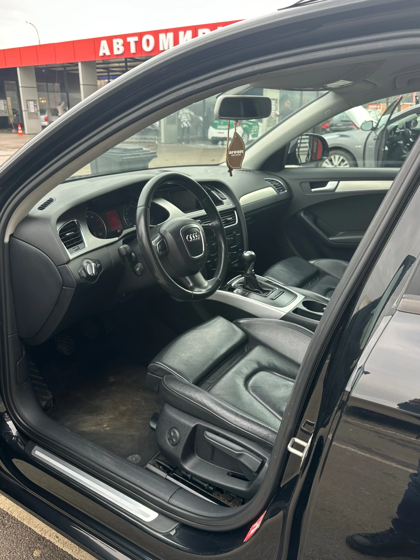 Audi A4 1.8 TFSI PERFECT , снимка 9 - Автомобили и джипове - 54295808