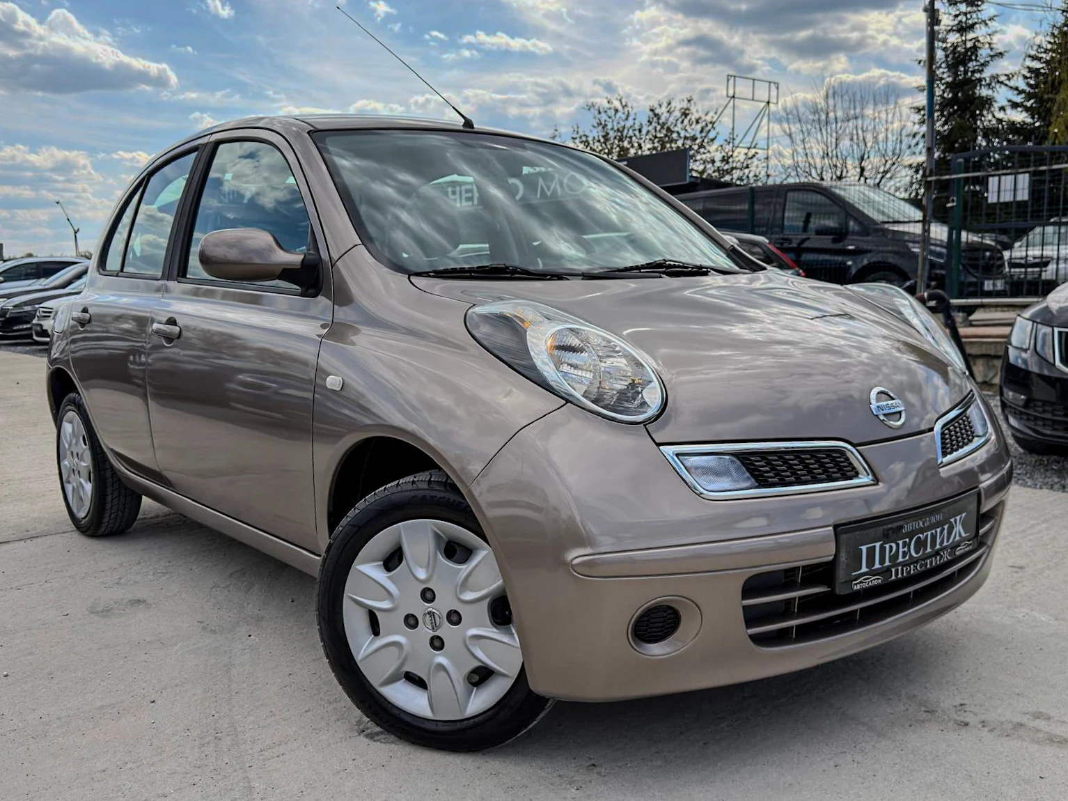 Nissan Micra 1.2i - 80k.c. - 4 цилиндъра, снимка 3 - Автомобили и джипове - 54302791