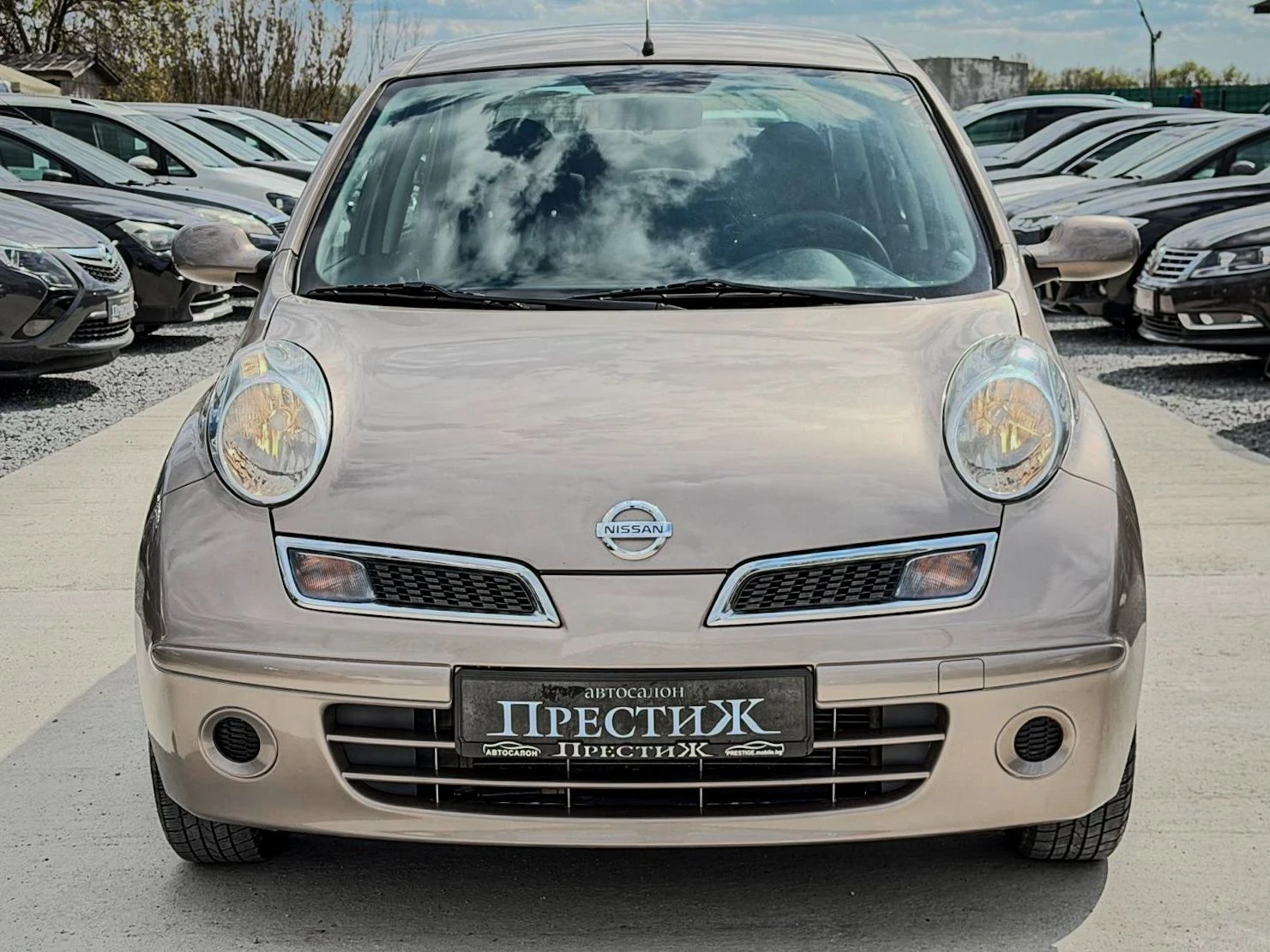 Nissan Micra 1.2i - 80k.c. - 4 цилиндъра, снимка 2 - Автомобили и джипове - 54302791