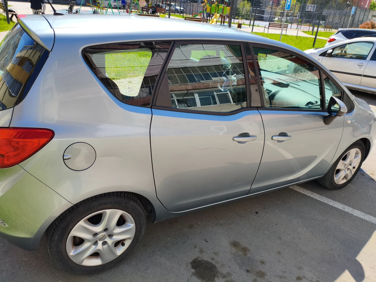Opel Meriva, снимка 10 - Автомобили и джипове - 54366621