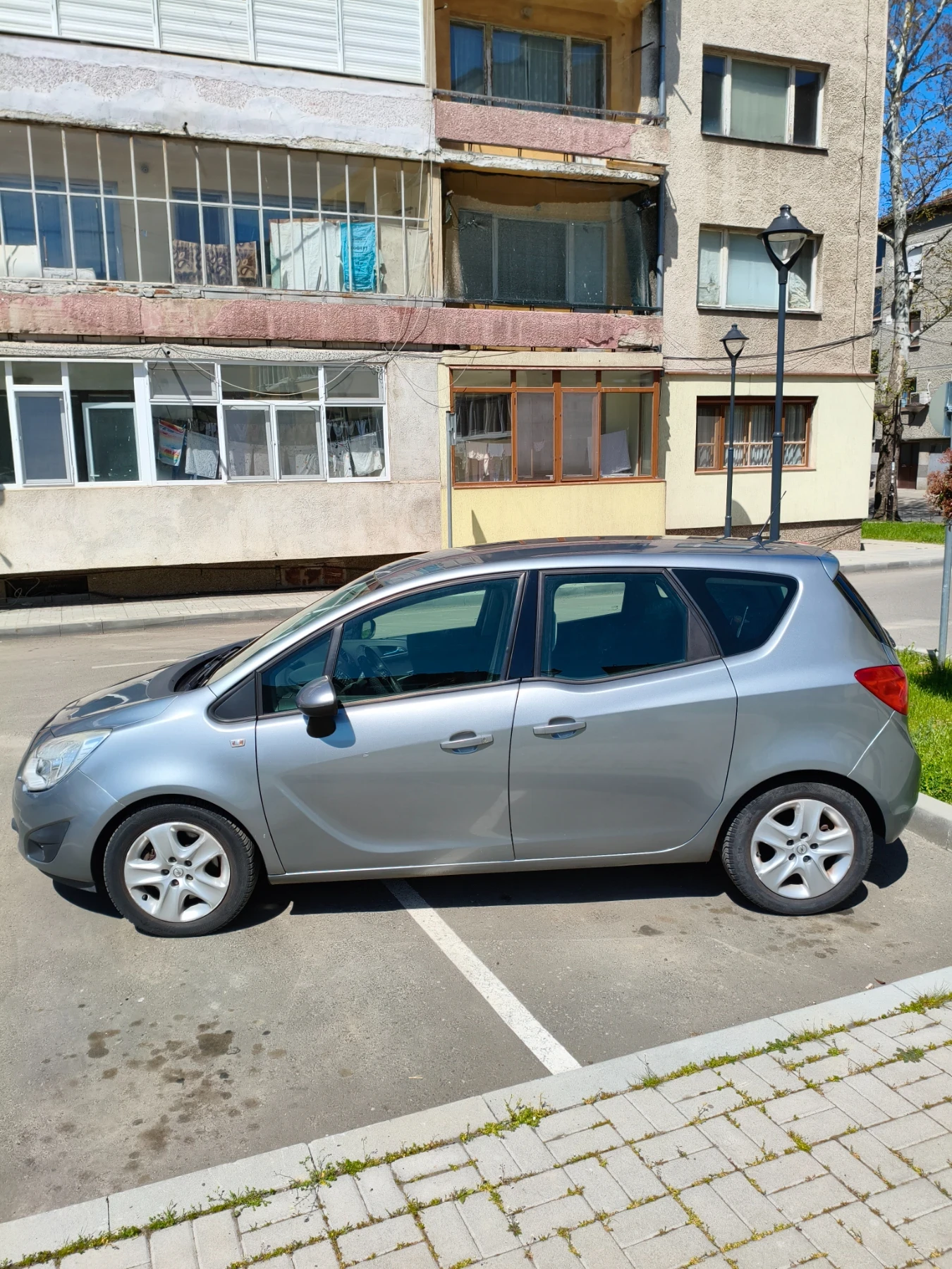 Opel Meriva, снимка 3 - Автомобили и джипове - 54366621