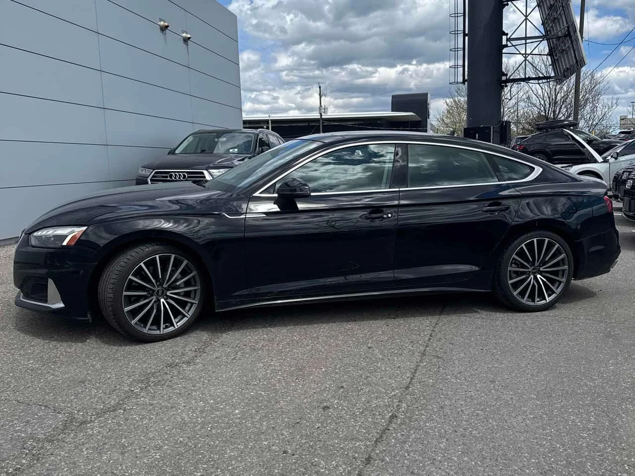 Audi A5 * Komfort * CARFAX * ЦЕНА ДО БГ, снимка 2 - Автомобили и джипове - 54720029