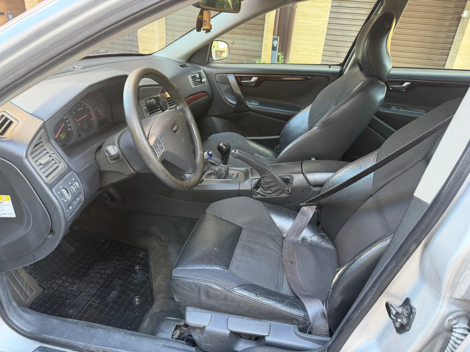 Volvo S60 Бензин-Газ!, снимка 9 - Автомобили и джипове - 54722086