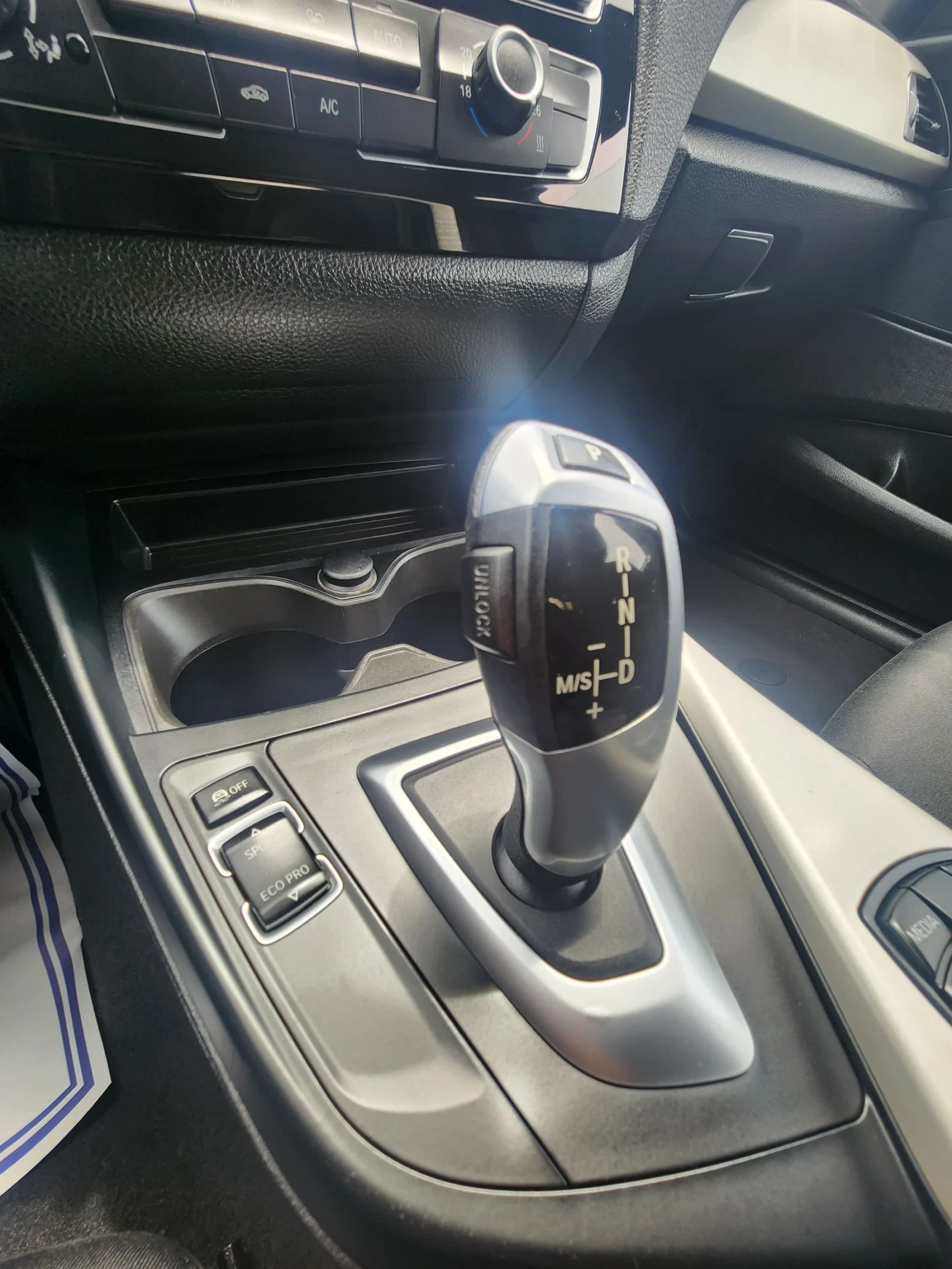 BMW 116 2.0* AUTOMAT* EURO6* , снимка 15 - Автомобили и джипове - 54781861