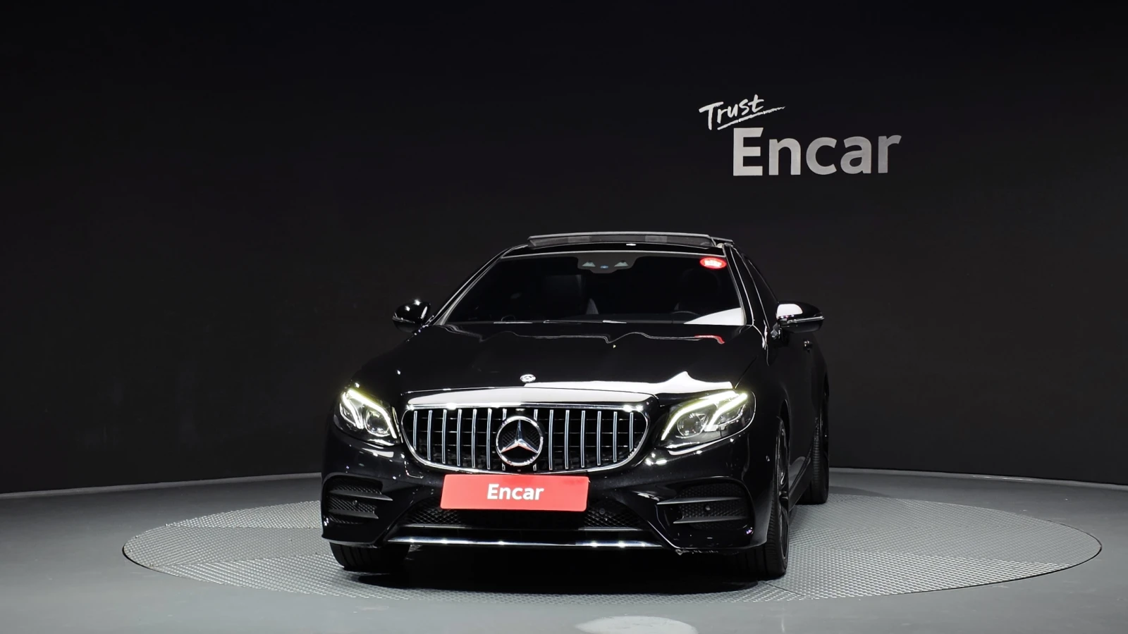 Mercedes-Benz E 220 AMG PK* HUD* BURMASTER* KEYLESS* DIGITAL* КРАЙНА Ц, снимка 2 - Автомобили и джипове - 55091207