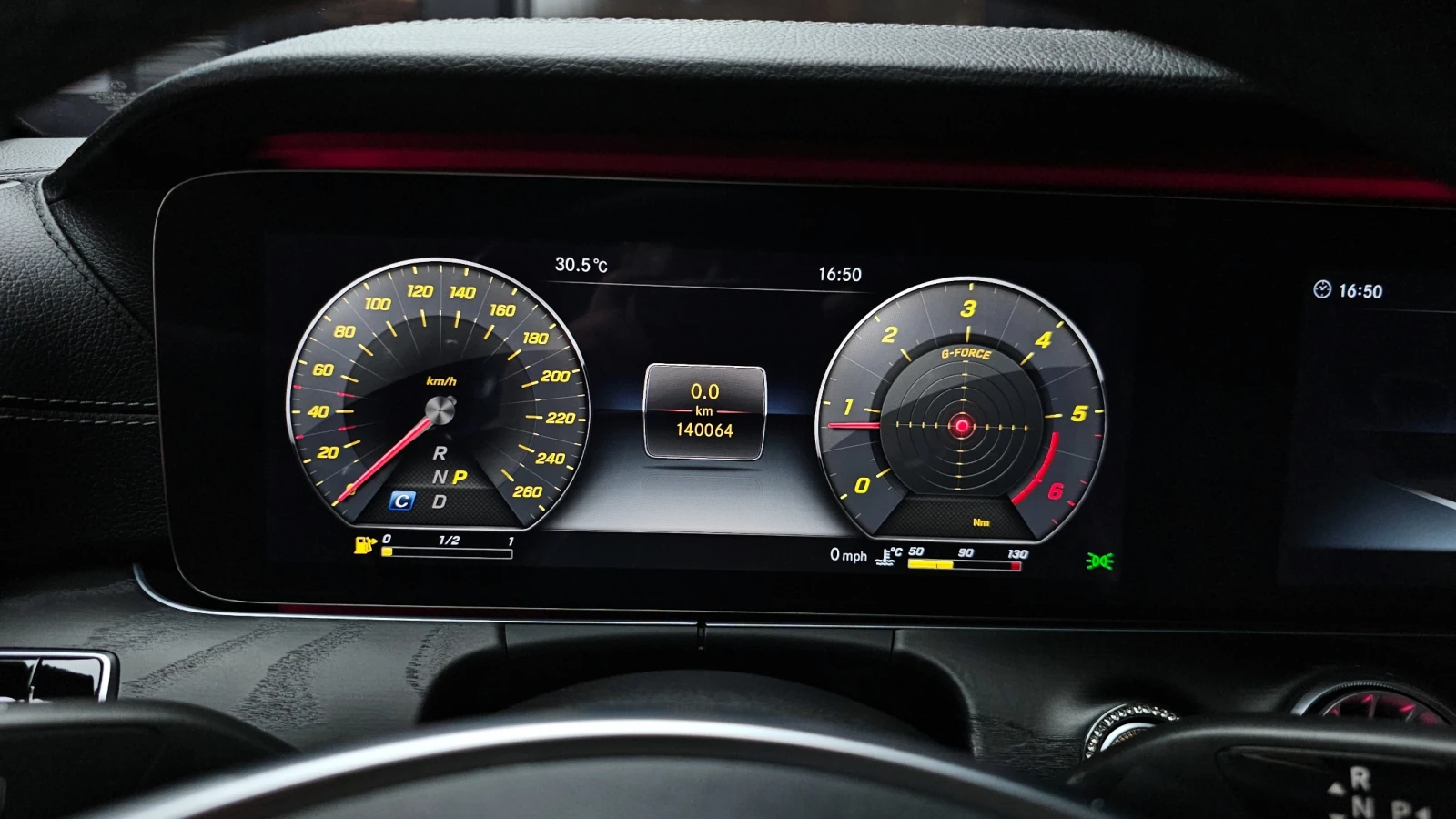 Mercedes-Benz E 220 AMG PK* HUD* BURMASTER* KEYLESS* DIGITAL* КРАЙНА Ц, снимка 8 - Автомобили и джипове - 55091207