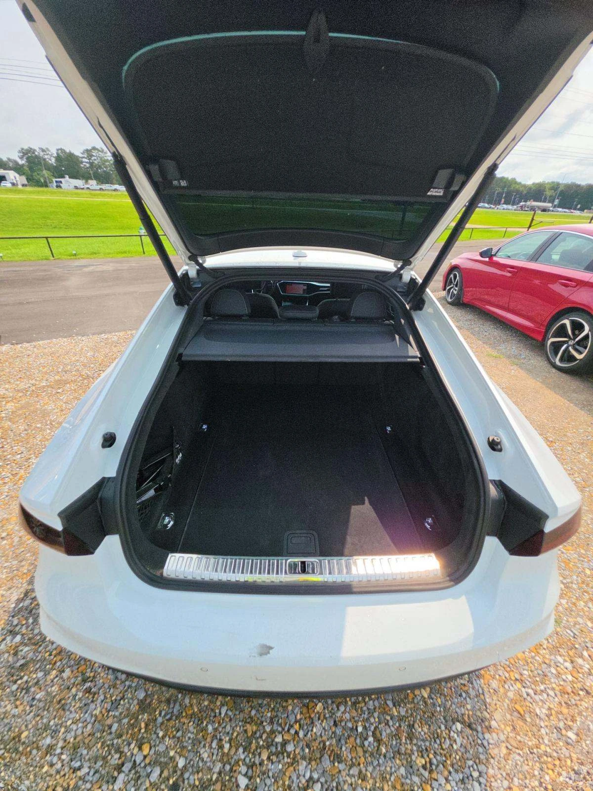 Audi A7 S-LINE* BLK OPTIC* 360* B&O* MATRIX* КРАЙНА ЦЕНА, снимка 12 - Автомобили и джипове - 55147843