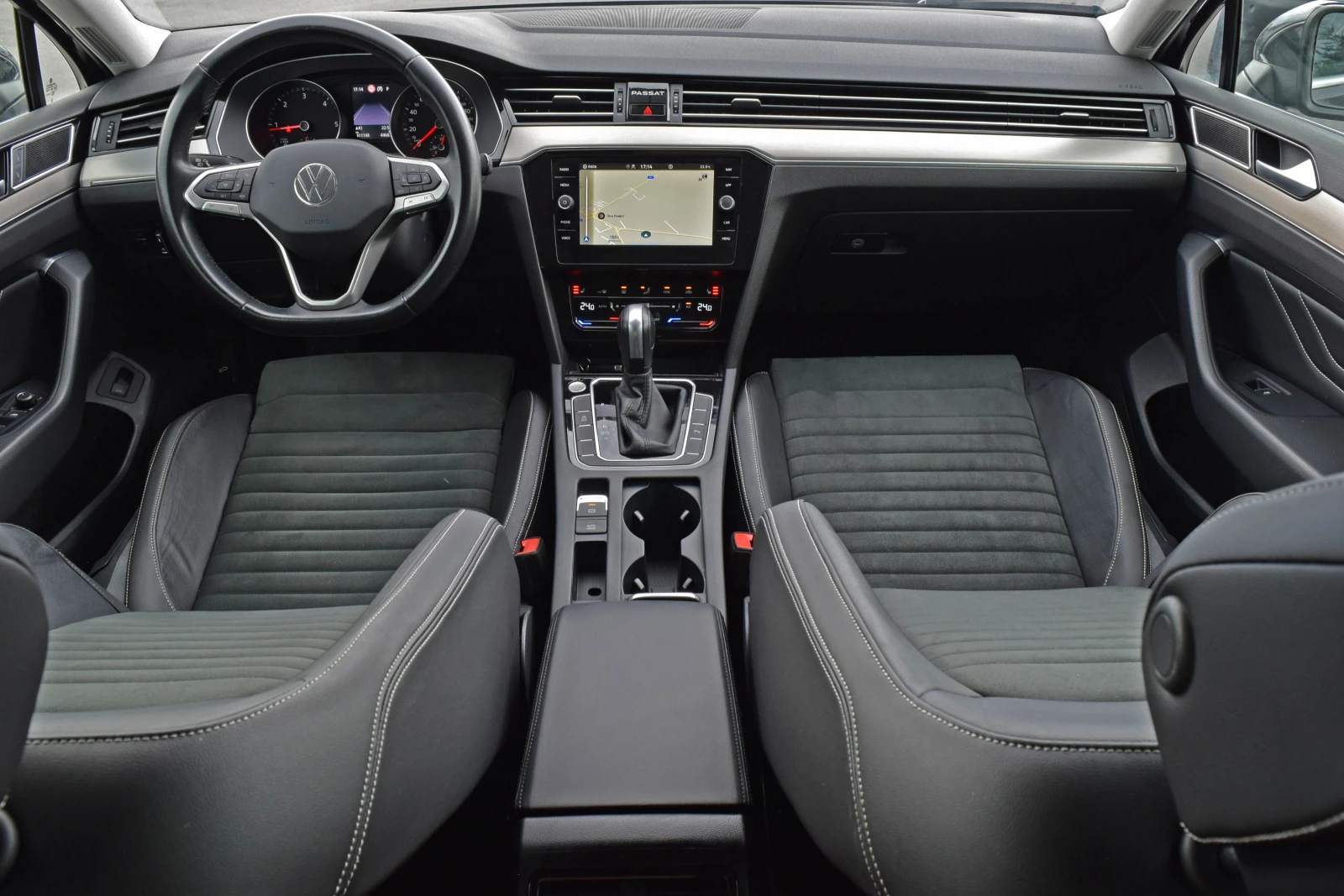VW Passat Germany, SCR, DSG, Elegance, снимка 13 - Автомобили и джипове - 55231362