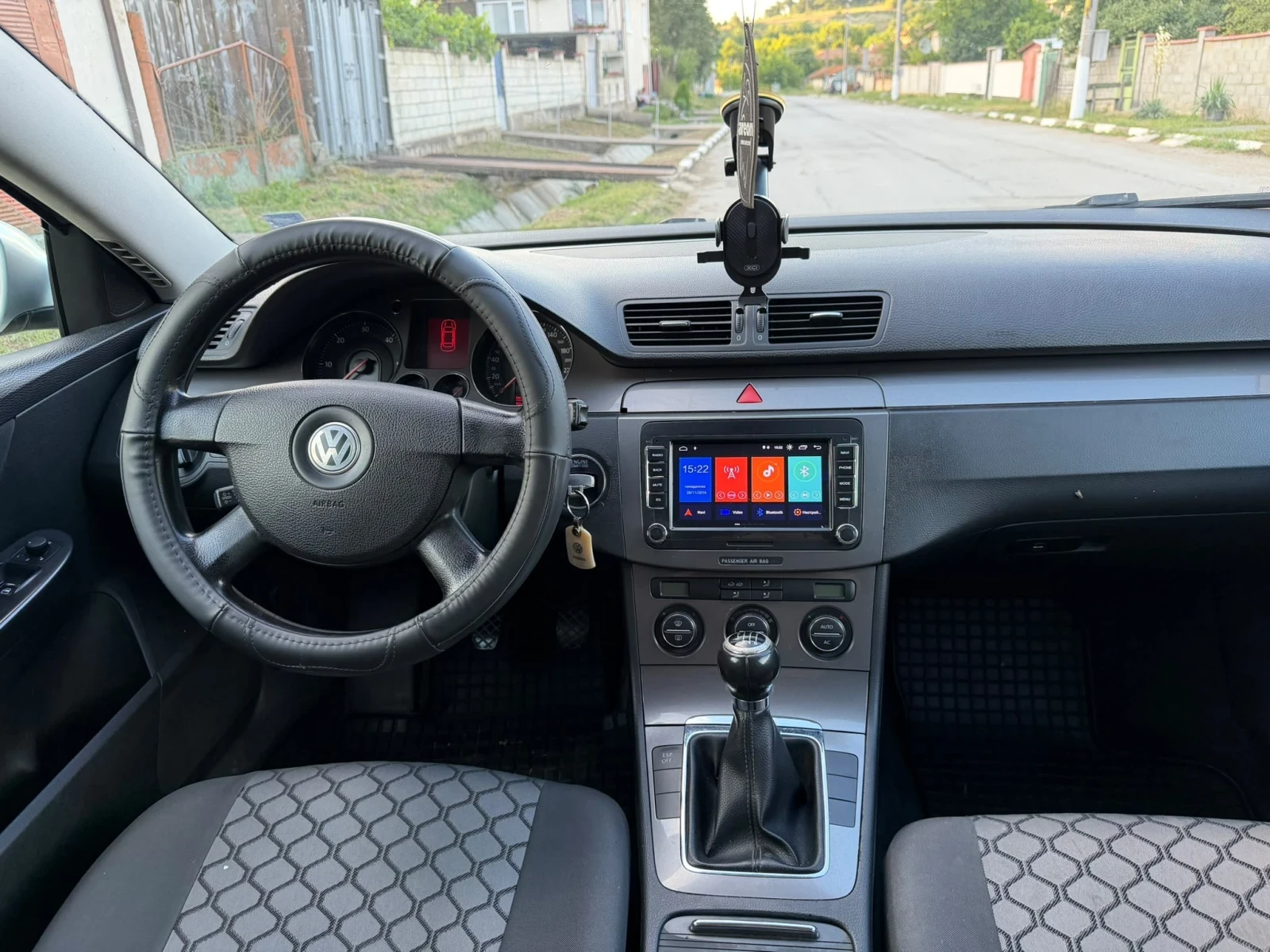 VW Passat, снимка 5 - Автомобили и джипове - 55283874