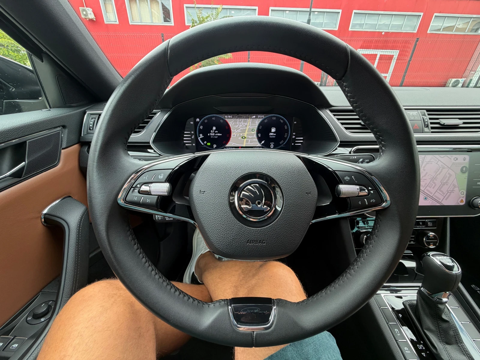 Skoda Superb 2024 год., 4x4, 116000kм., ГАРАНЦИЯ, снимка 9 - Автомобили и джипове - 55433668
