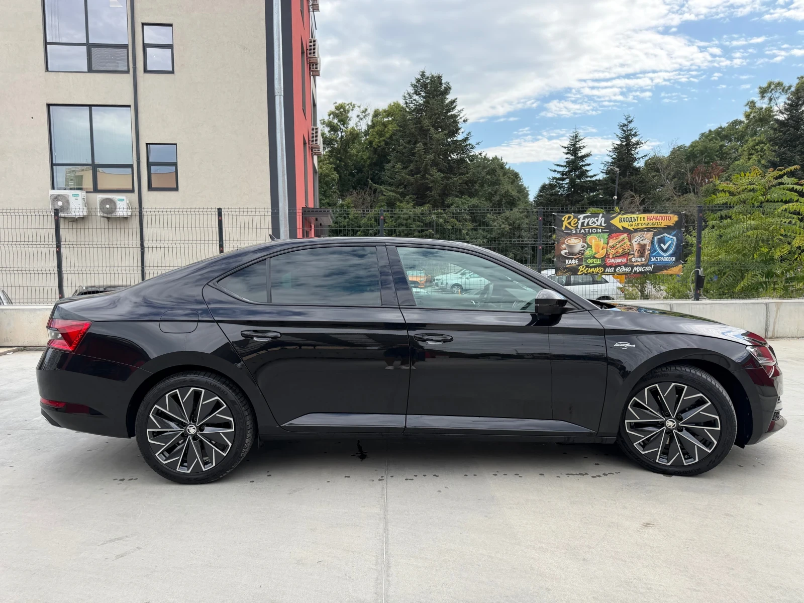 Skoda Superb 2024 год., 4x4, 116000kм., ГАРАНЦИЯ, снимка 6 - Автомобили и джипове - 55433668