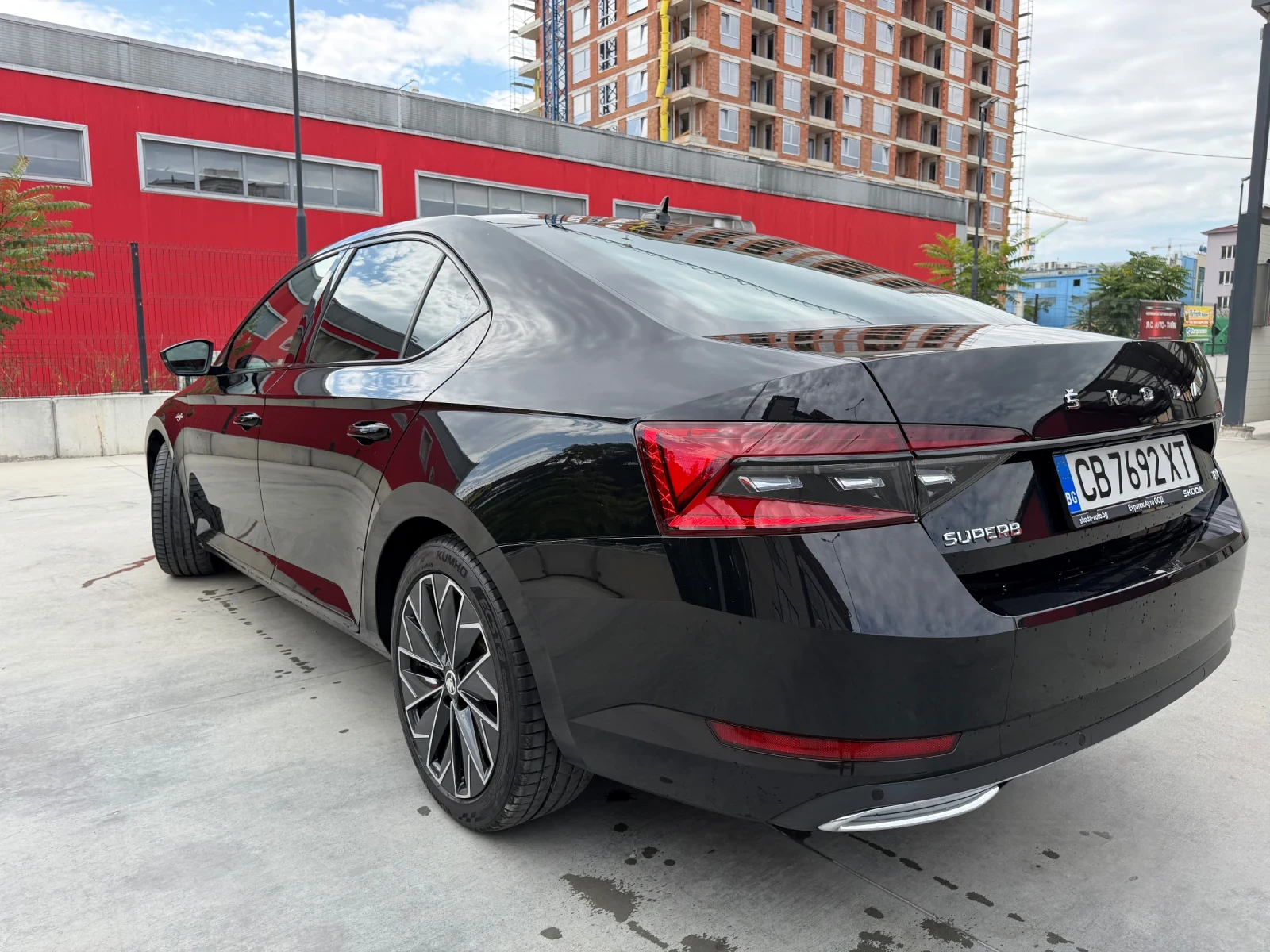 Skoda Superb 2024 год., 4x4, 116000kм., ГАРАНЦИЯ, снимка 3 - Автомобили и джипове - 55433668