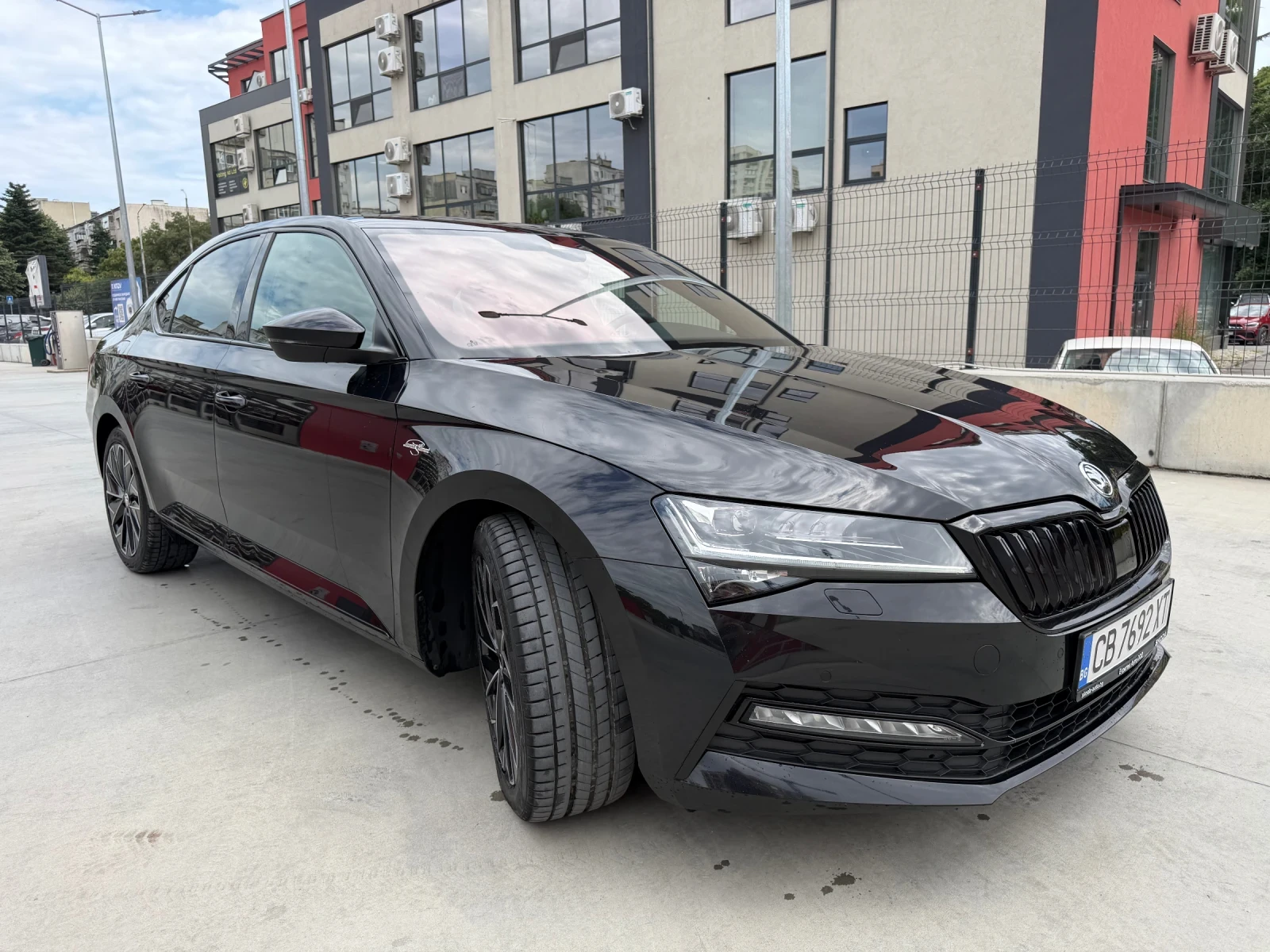 Skoda Superb 2024 год., 4x4, 116000kм., ГАРАНЦИЯ, снимка 2 - Автомобили и джипове - 55433668