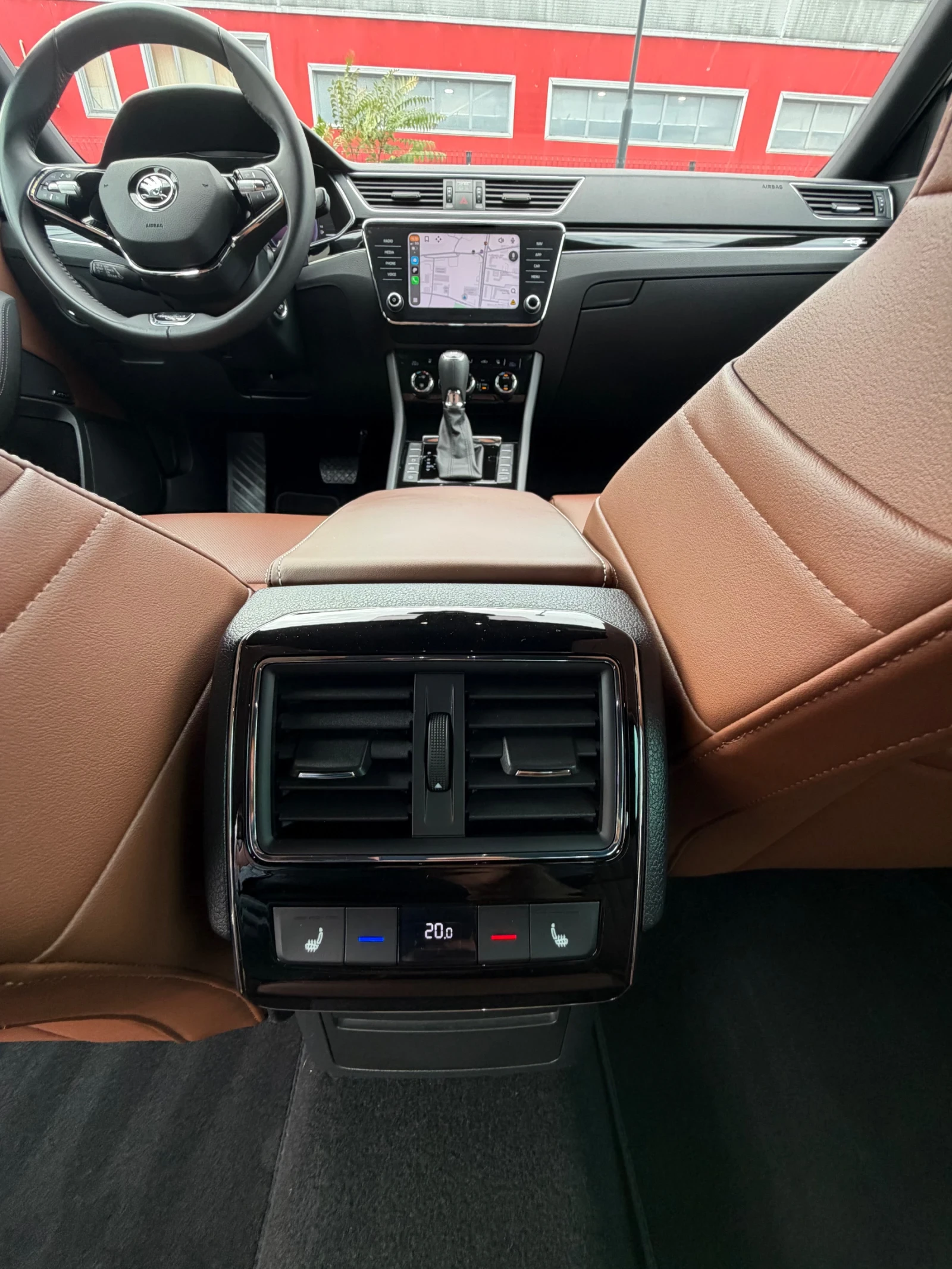 Skoda Superb 2024 год., 4x4, 116000kм., ГАРАНЦИЯ, снимка 12 - Автомобили и джипове - 55433668