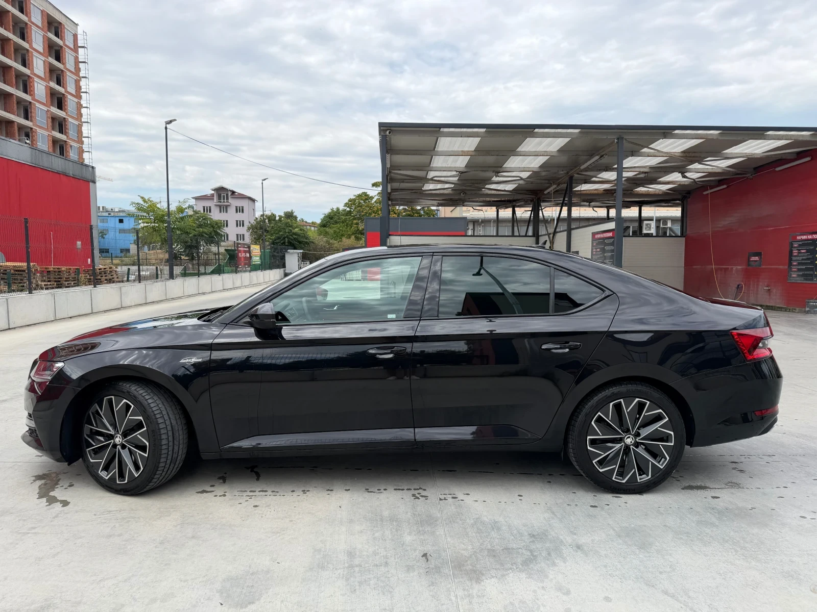 Skoda Superb 2024 год., 4x4, 116000kм., ГАРАНЦИЯ, снимка 5 - Автомобили и джипове - 55433668