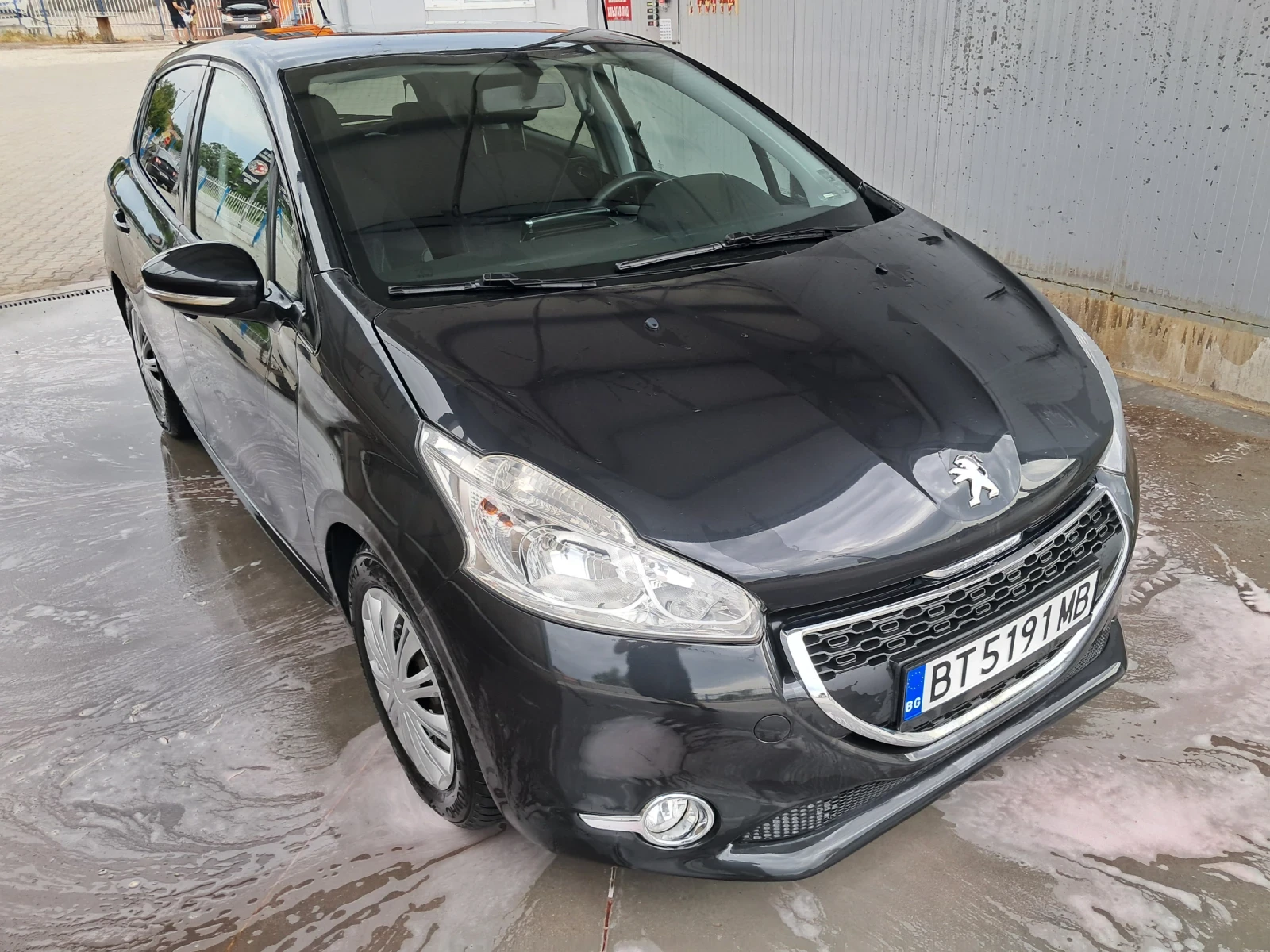 Peugeot 208, снимка 2 - Автомобили и джипове - 55464919